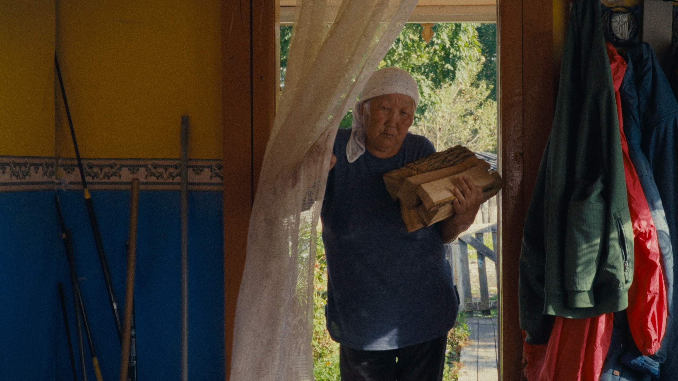 Три сестры (documentary). Цветокоррекция видео онлайн Иван Сержанов