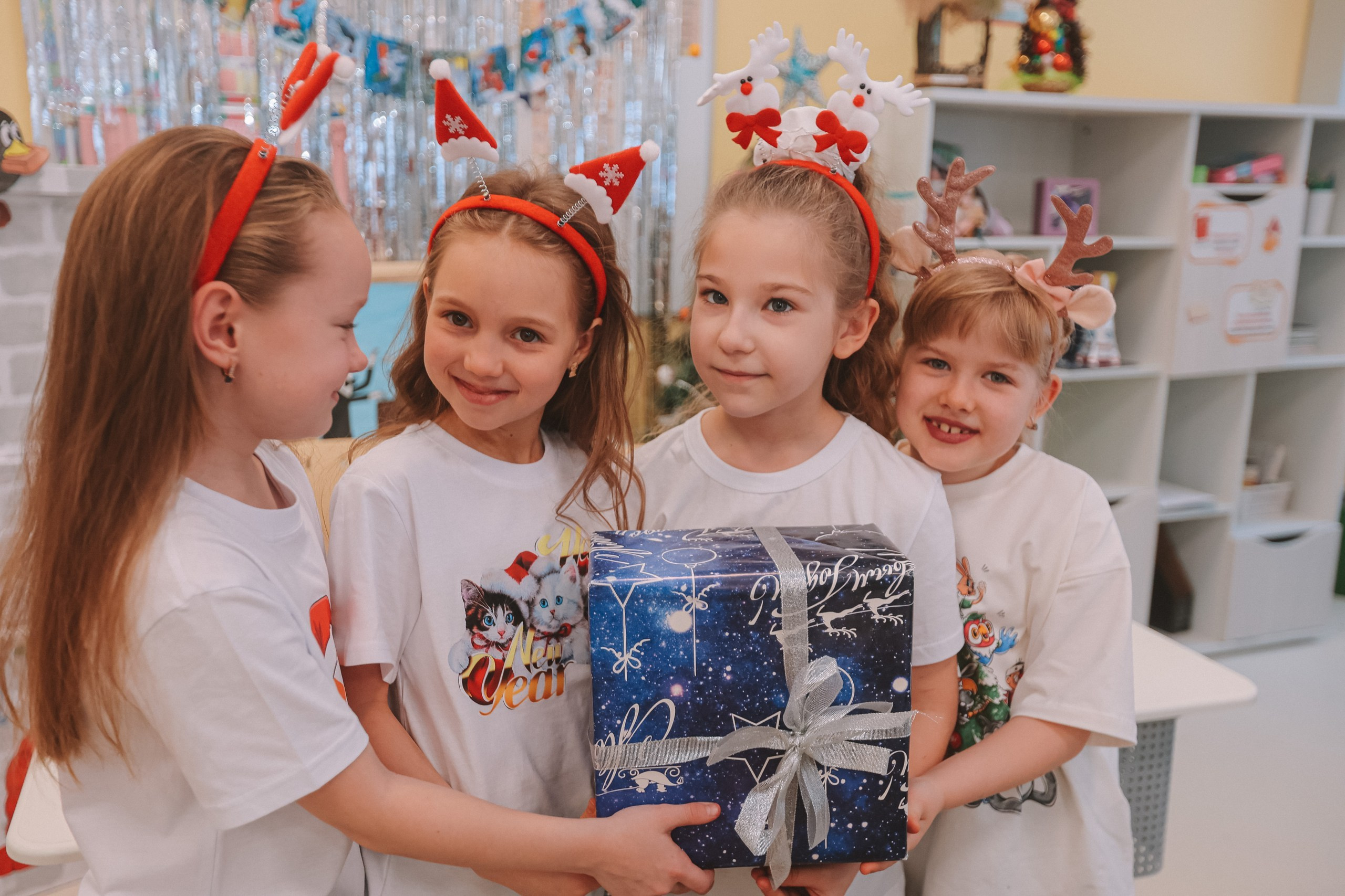 Новогодняя в школе 2 класс. Семейный фотограф Тюмень, фотограф на роды Салмина Мария