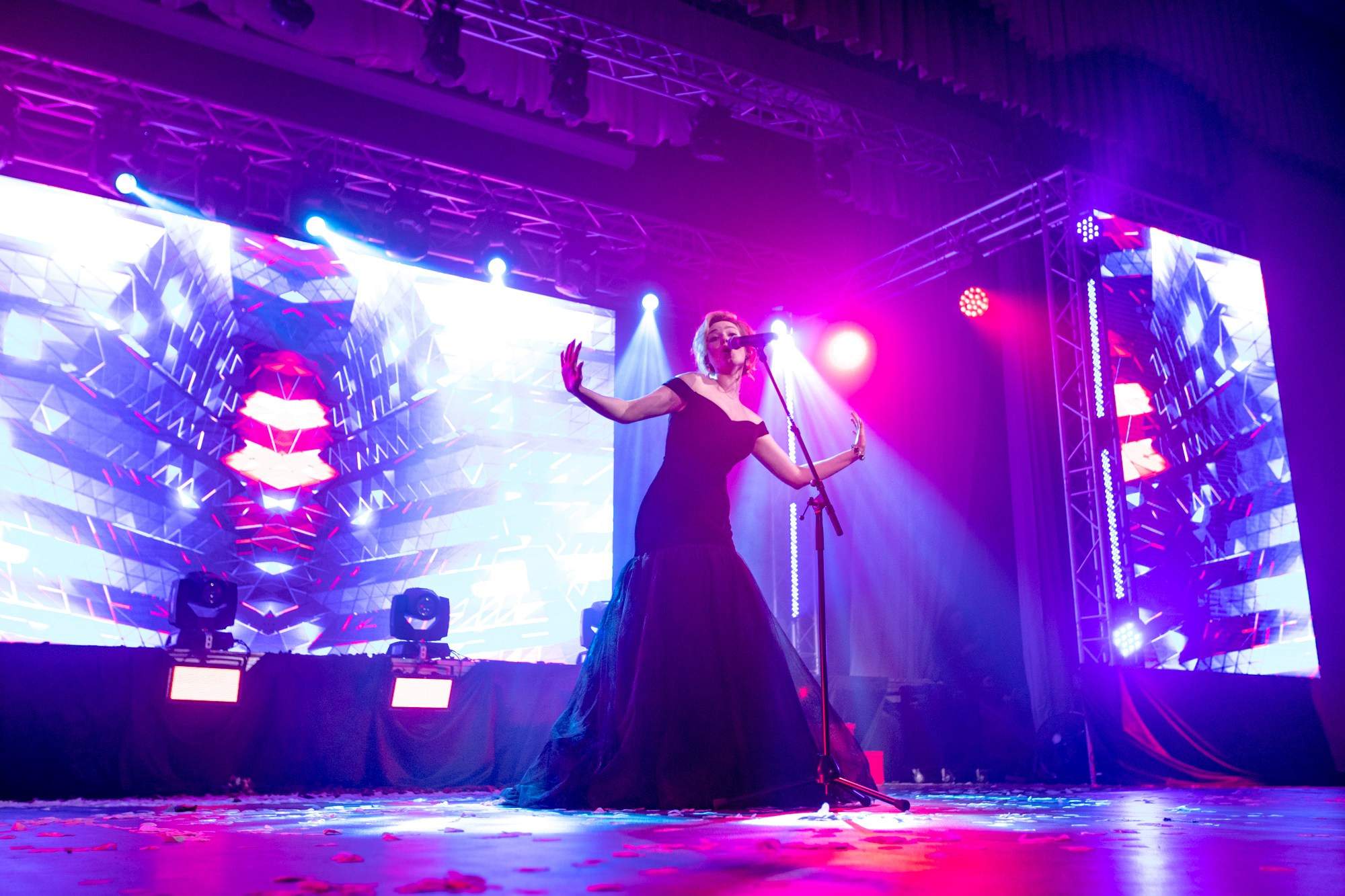 Конкурс красоты Мисс КубГУ 2022. Репортажный, промышленный и маркетплейс-фотограф Дмитрий Чернат