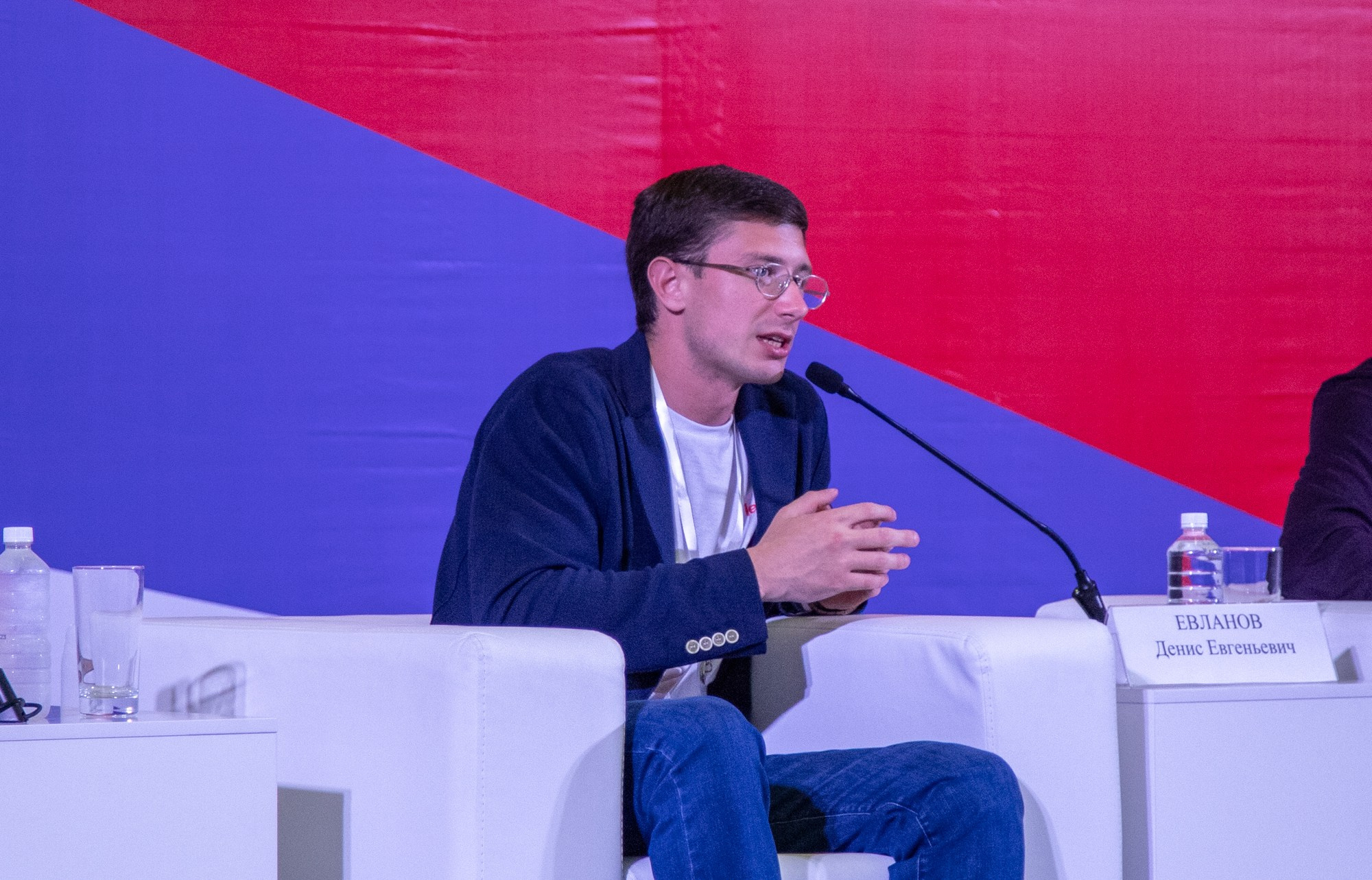 Первый фестиваль Движения Первых в Краснодаре. Репортажный, промышленный и маркетплейс-фотограф Дмитрий Чернат