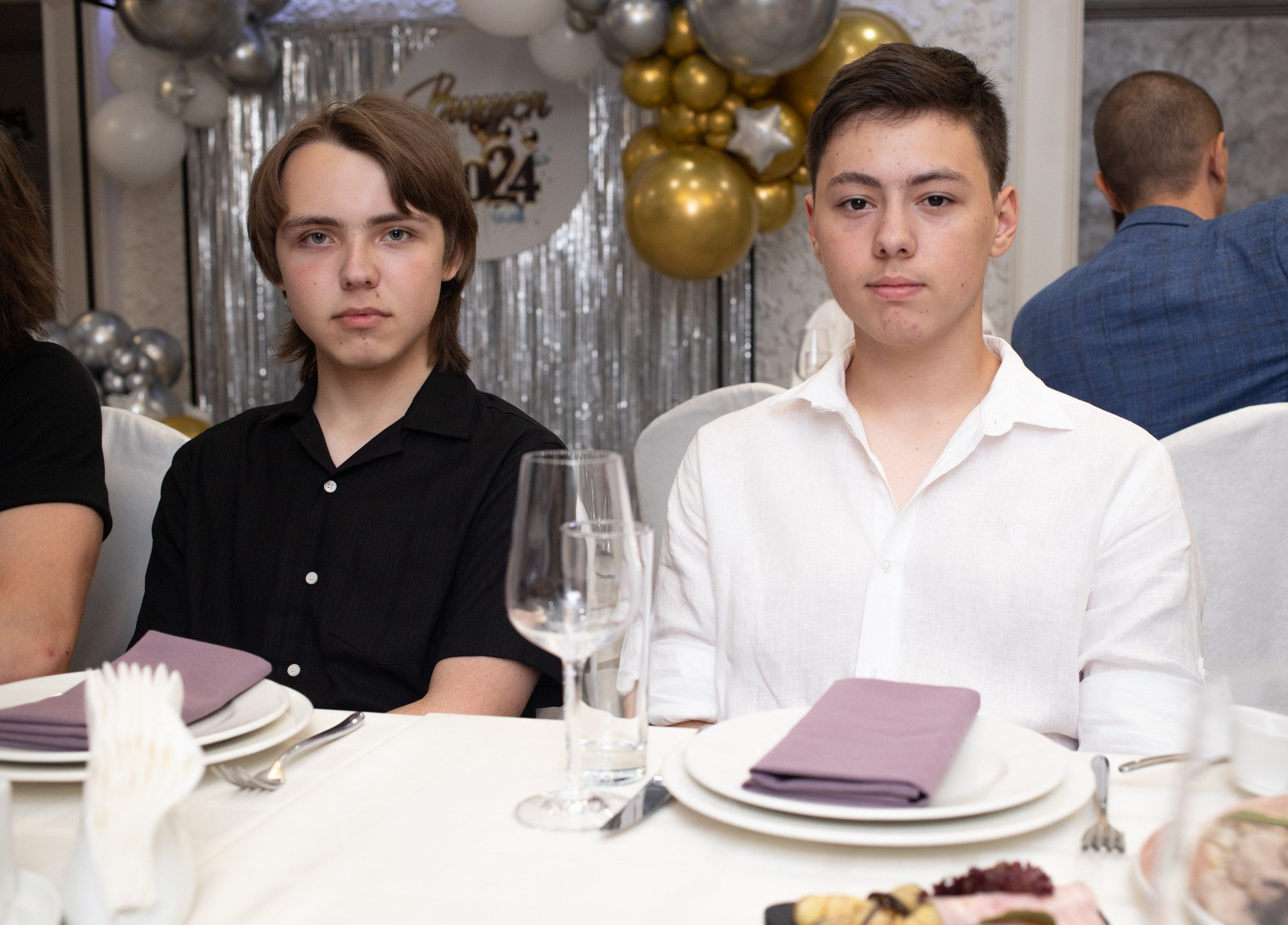 Выпускной 9-й класс. Репортажный, промышленный и маркетплейс-фотограф Дмитрий Чернат