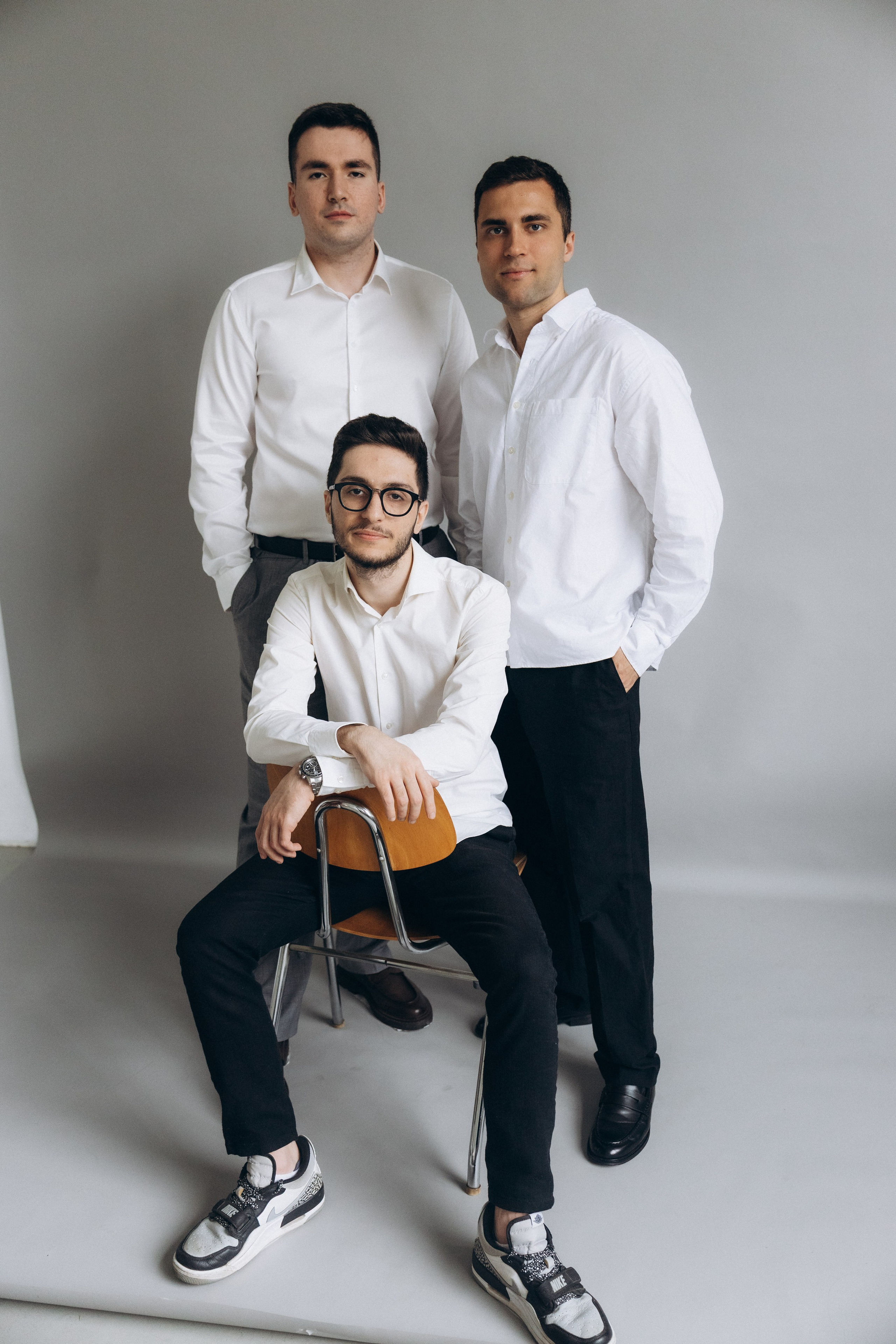 Фотосессия стоматологов в студии. Фотограф Артем Бросов в Санкт-Петербурге и Дубае