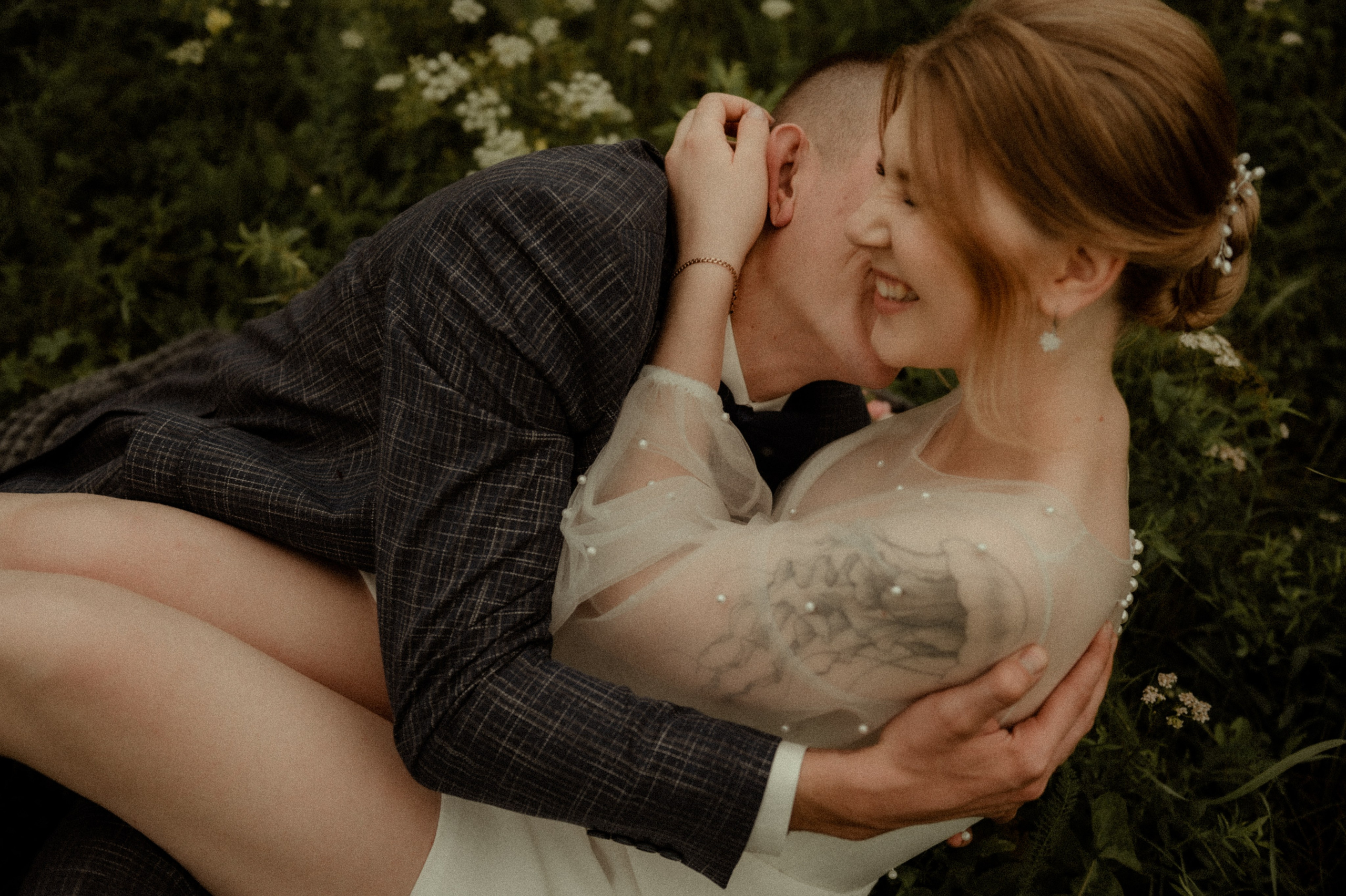 Свадебные фотографии. Фотограф в Барнауле Дарья Бутурлакина. Люби.Цени.Касайся