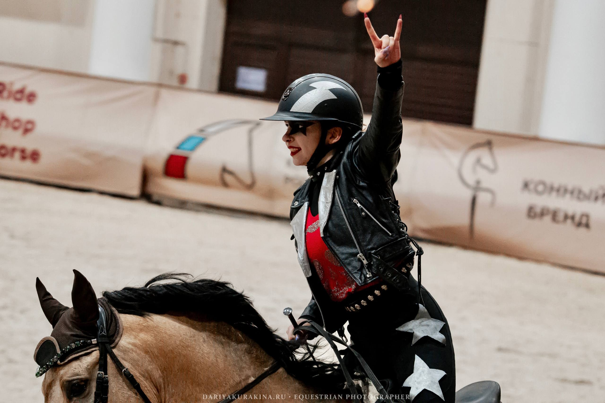 НОВОГОДНИЕ КЛУБНЫЕ СОРЕВНОВАНИЯ ПО КОНКУРУ. Куракина Дарья • Конный фотограф