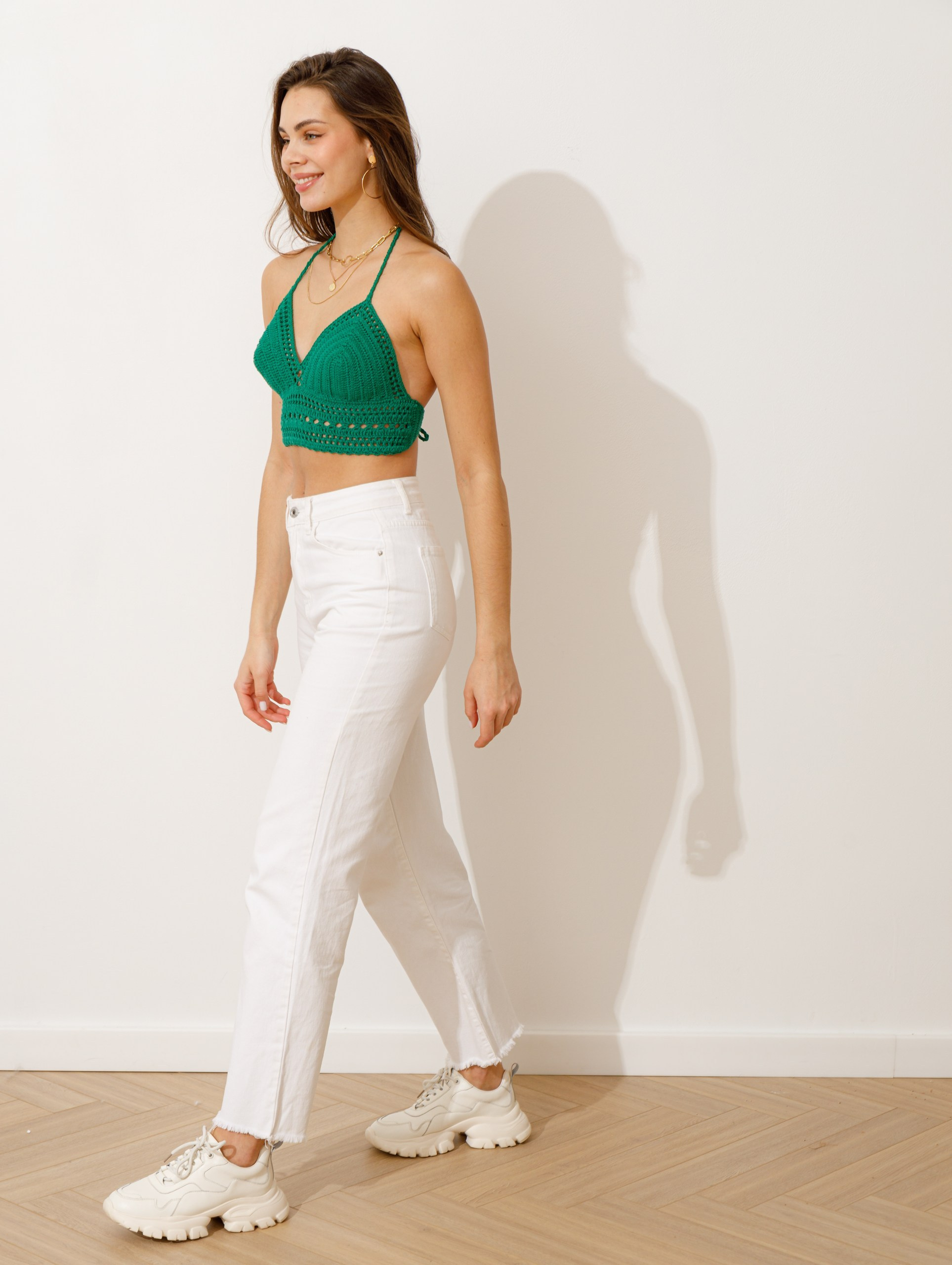 Съемка взрослой одежды на модели сайтов, маркетплейсов, WB, Ozon, Яндекс Маркет и др. Студия коммерческой съемки ХВОЯ