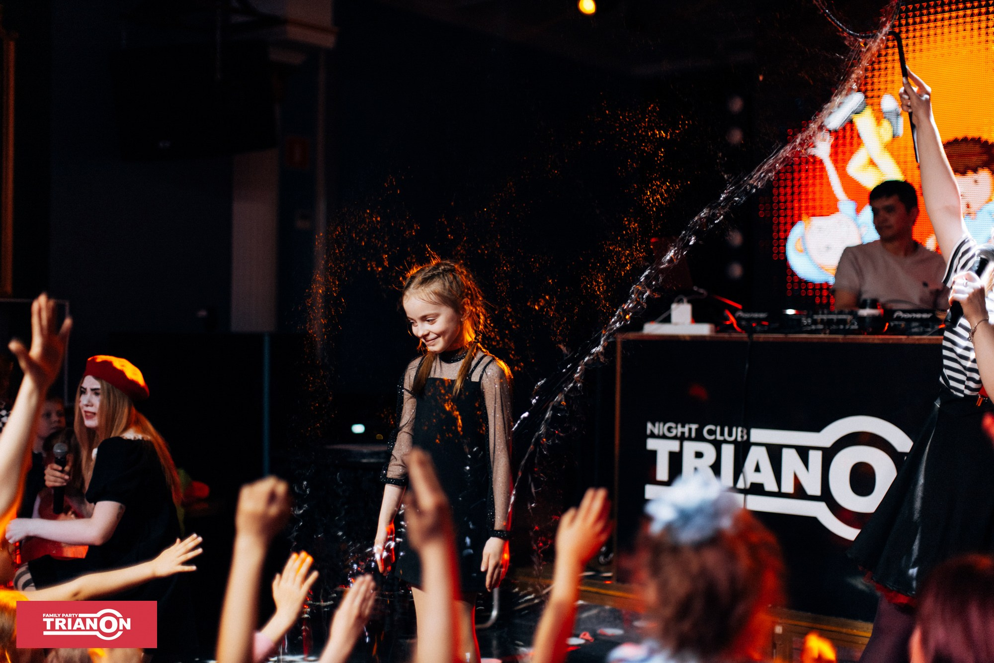 Семейная дискотека TRIANON. Фотограф Владимир Молоканов