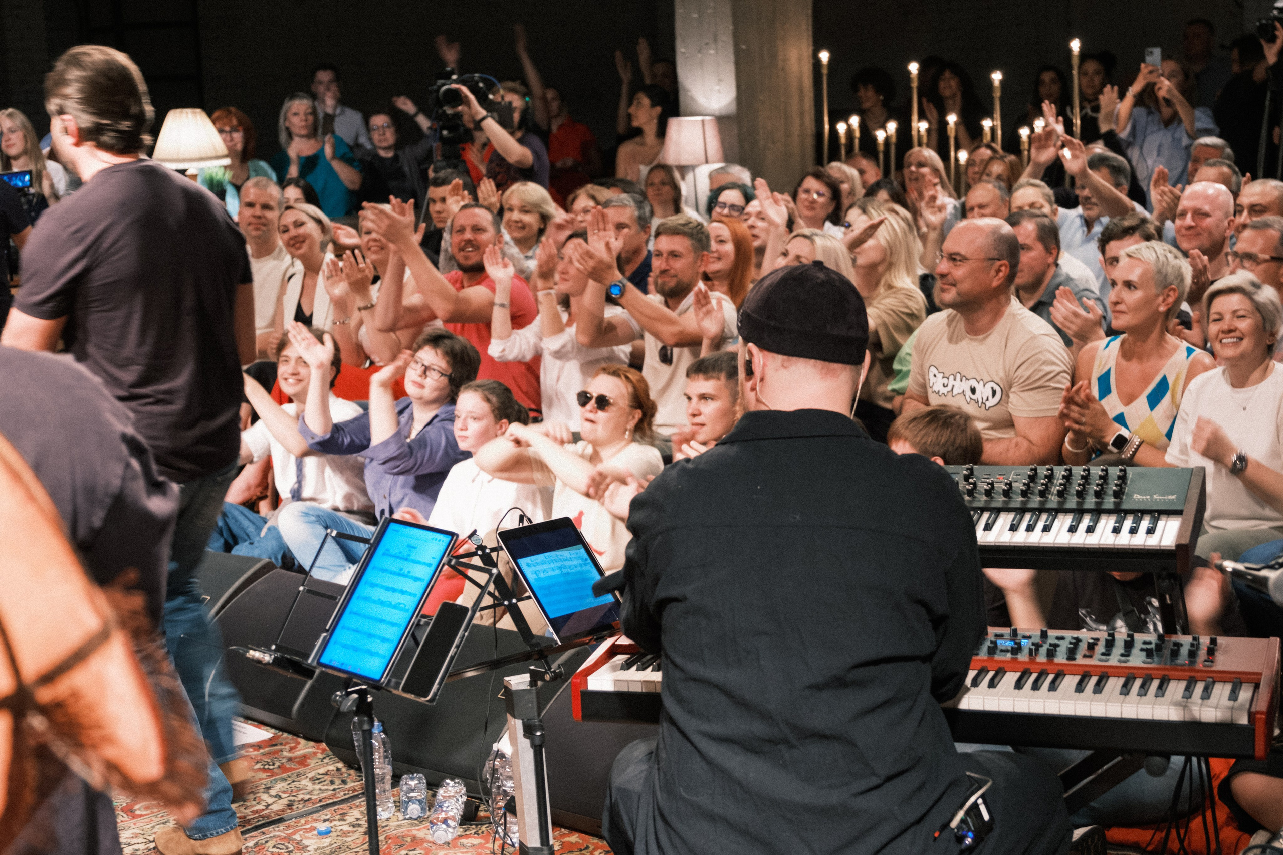 Квартирник у Маргулиса. Александр Ревва (Артур Пирожков). Профессиональный фотограф в Москве и МО Денис Кулешов