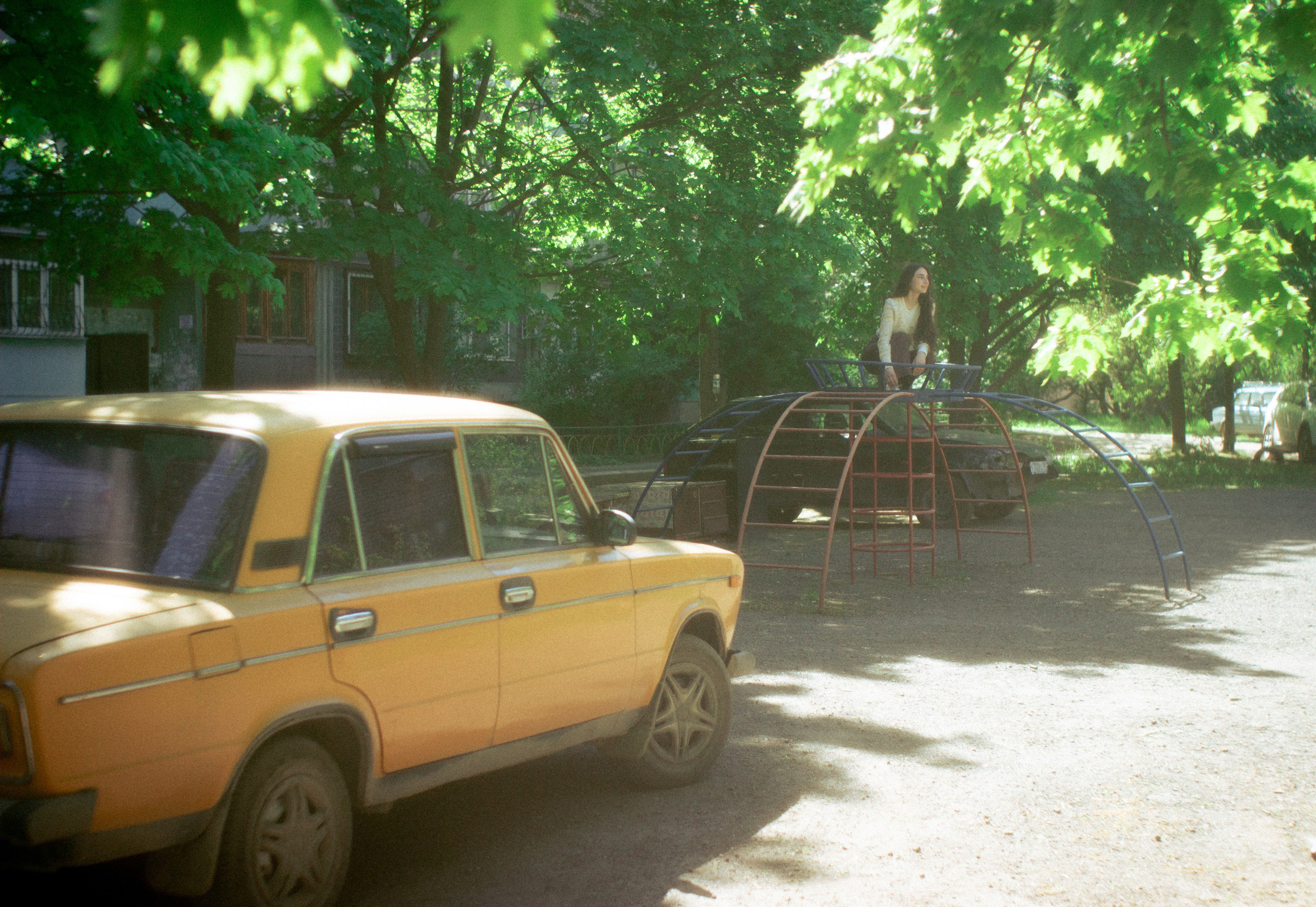 Земля смеётся цветами. • Фотограф Александра Светозар Алчевск •