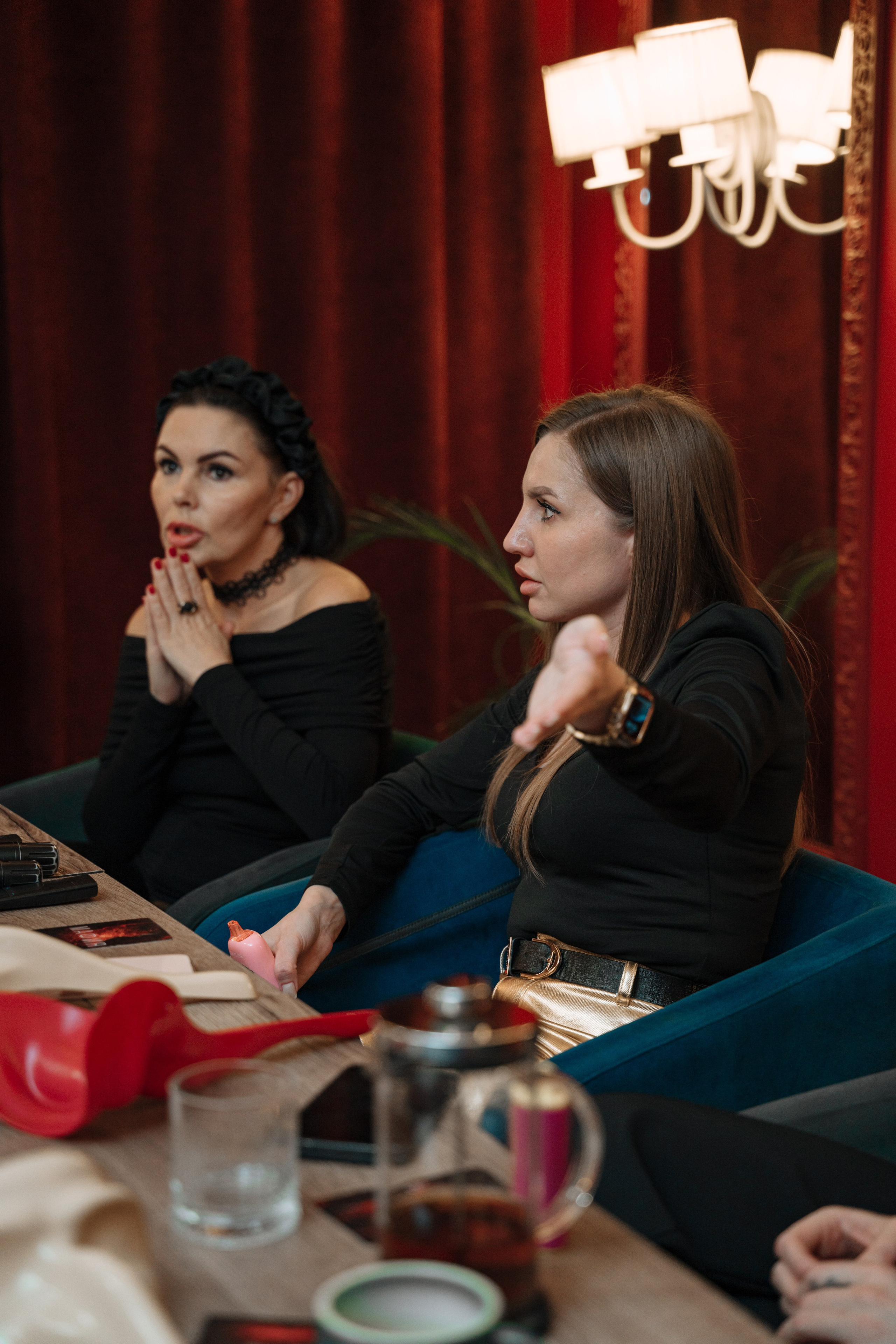 Мафия. Бар FINCH. ЖЕНСКИЙ КЛУБ LAXMI. Портретный фотограф в Санкт-Петербурге Дмитриева Наталия