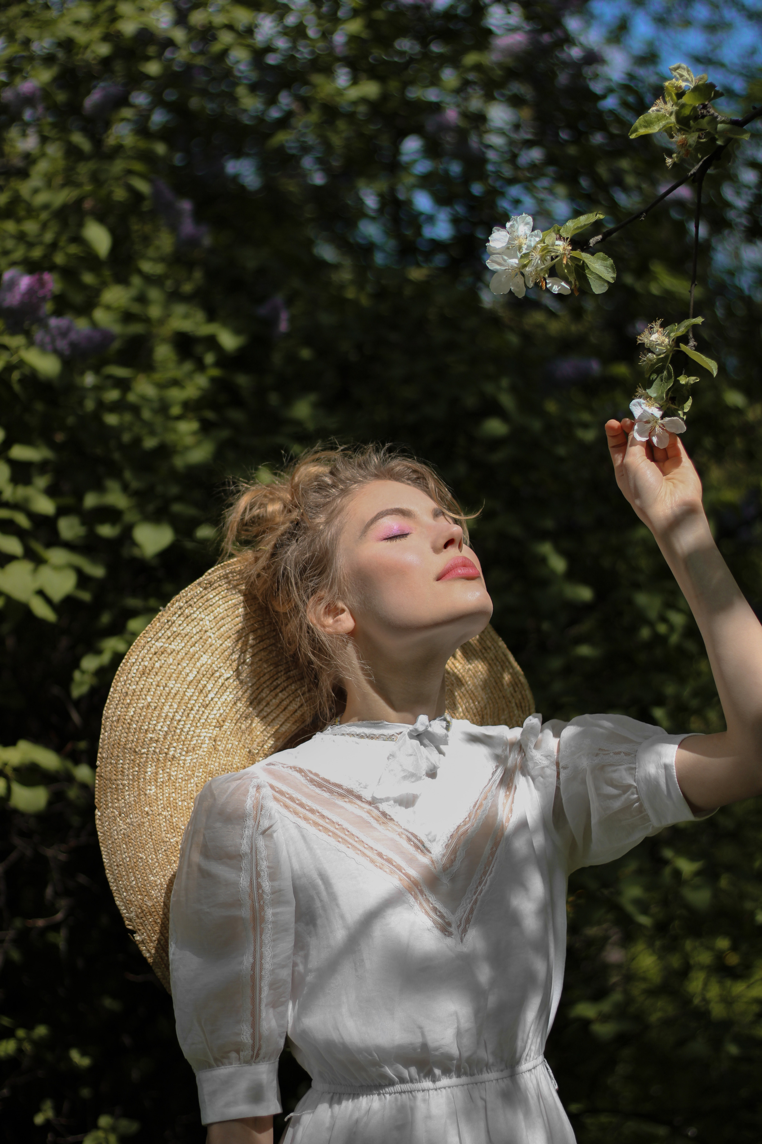 Сиреневый сад. Женский и семейный фотограф в Москве Наташа Чаша