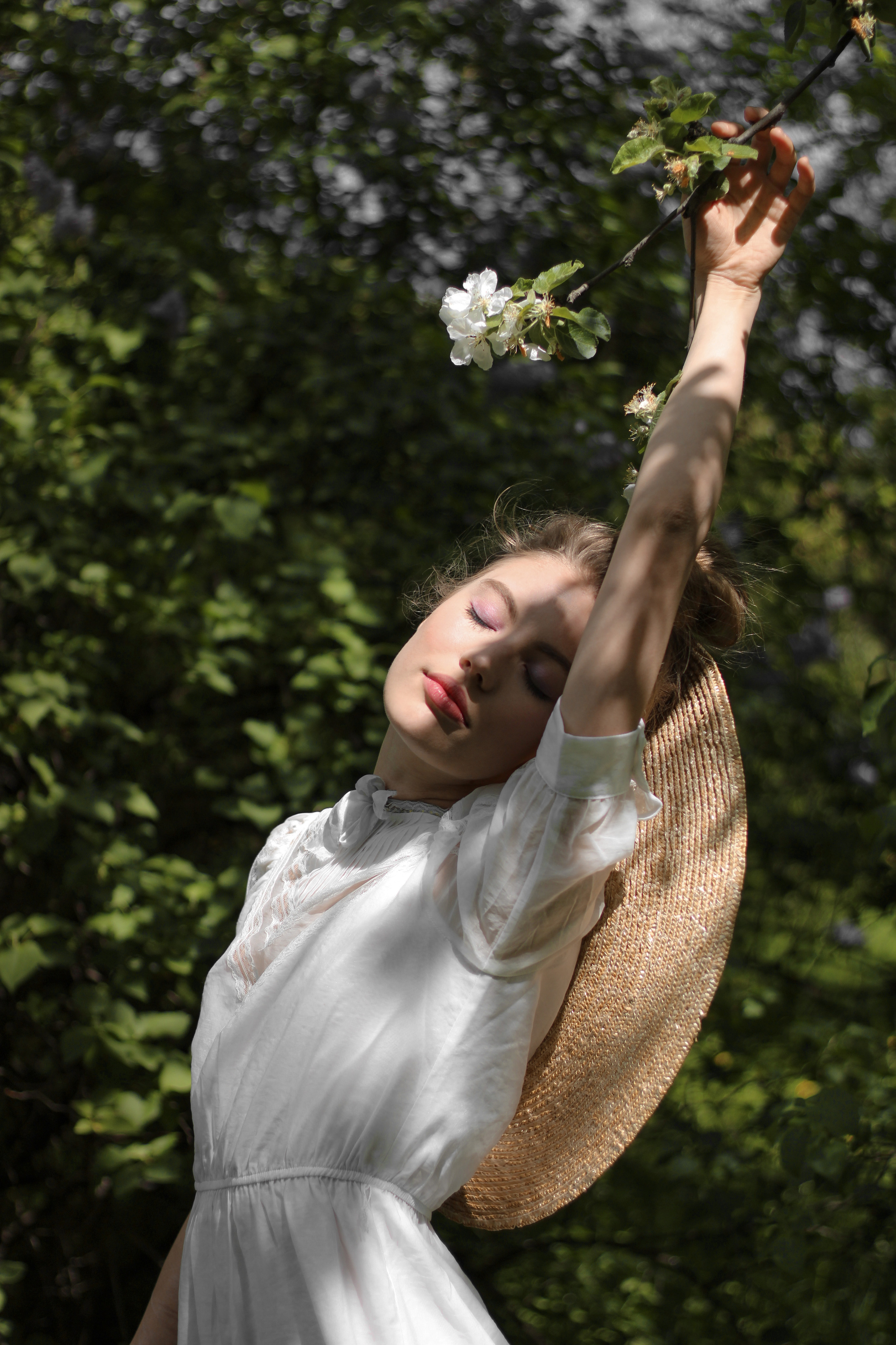 Сиреневый сад. Женский и семейный фотограф в Москве Наташа Чаша