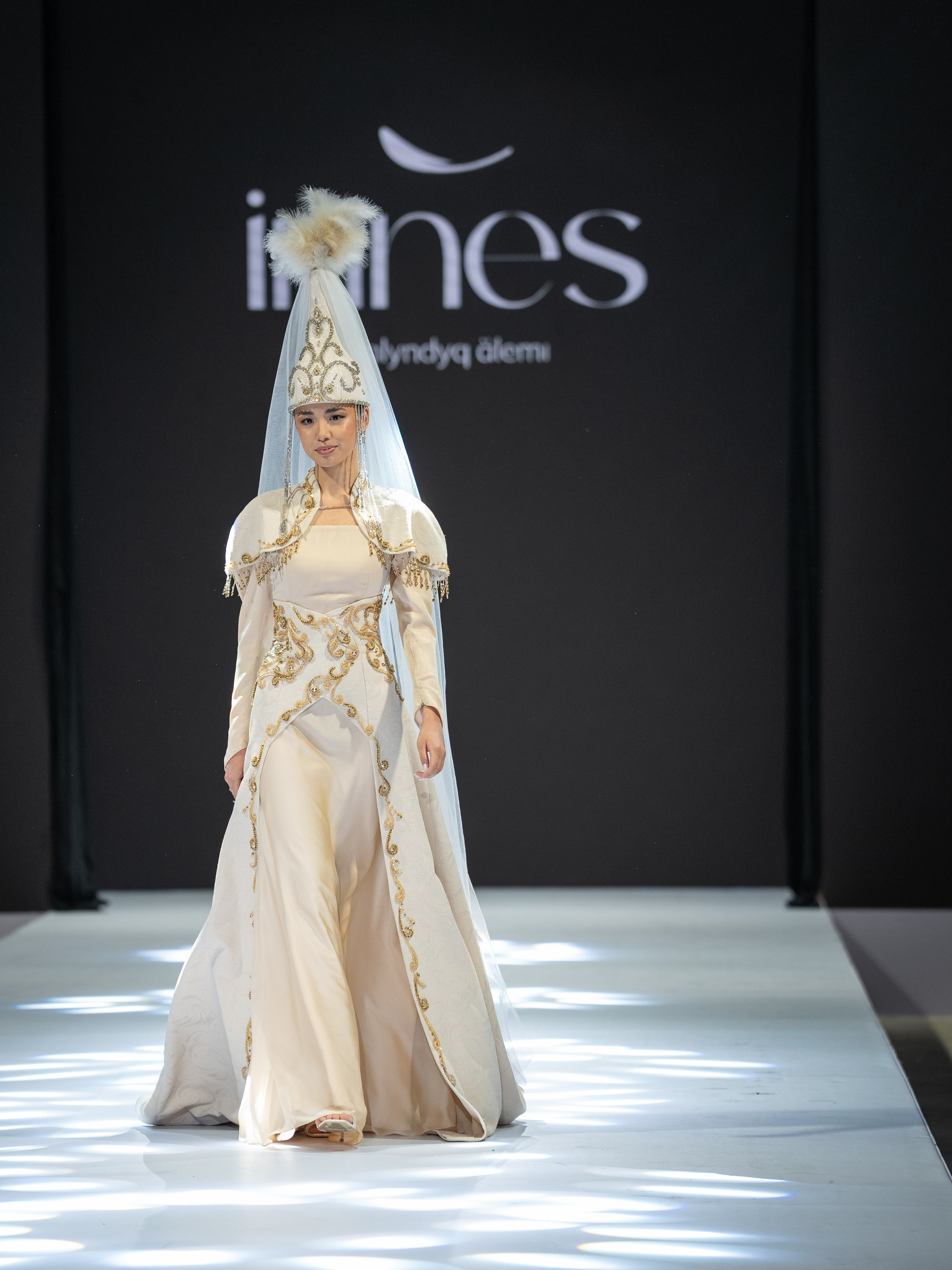 EURASIAN FASHION WEEK Innes. Сайт Алматинского НЮ АРТ, будуар и фэшн фотографа Дениса Карпенко