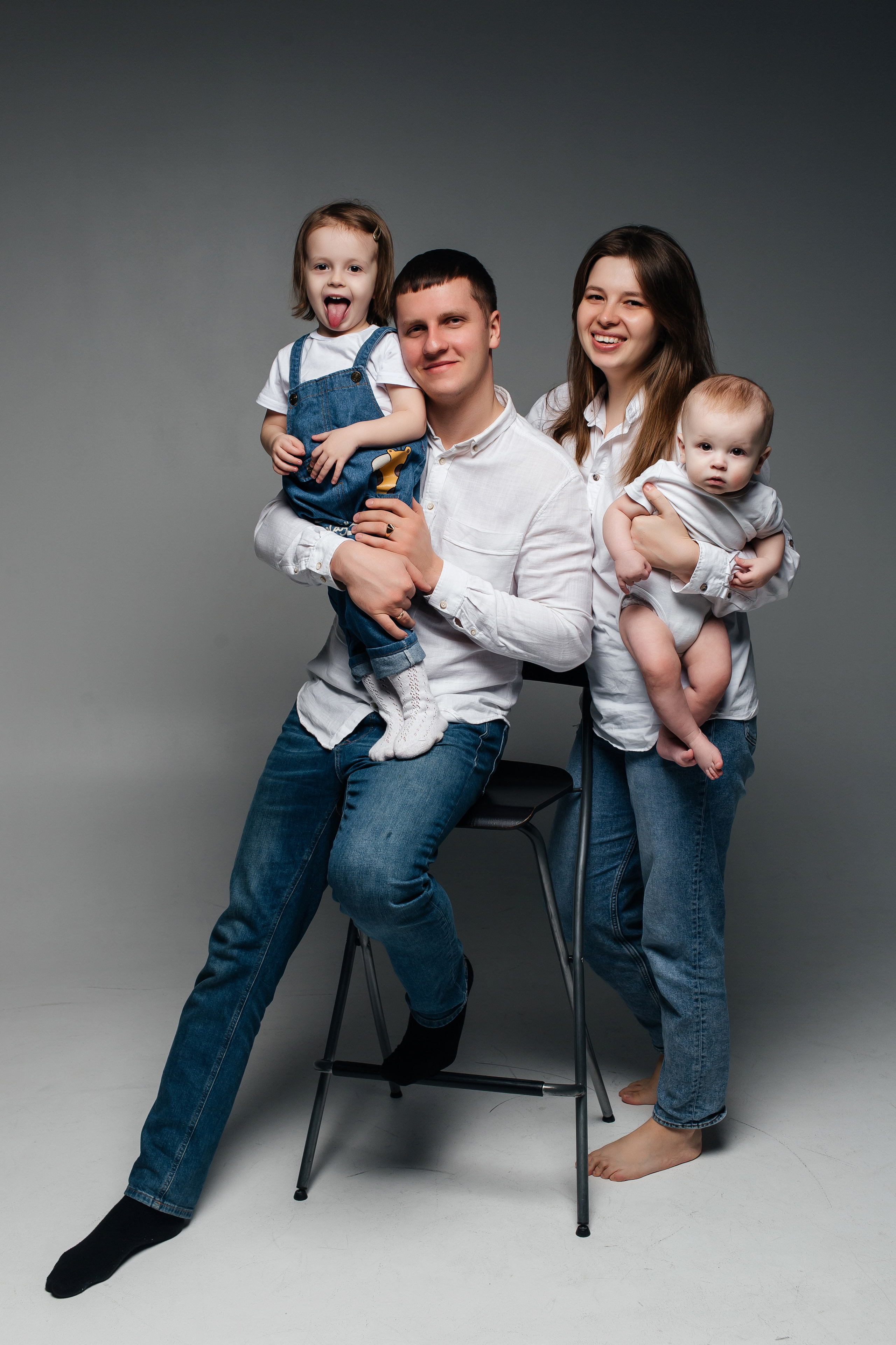 Семейная фотосессия Анастасии и Александра. Женский фотограф в Оренбурге Ирина Заводчикова