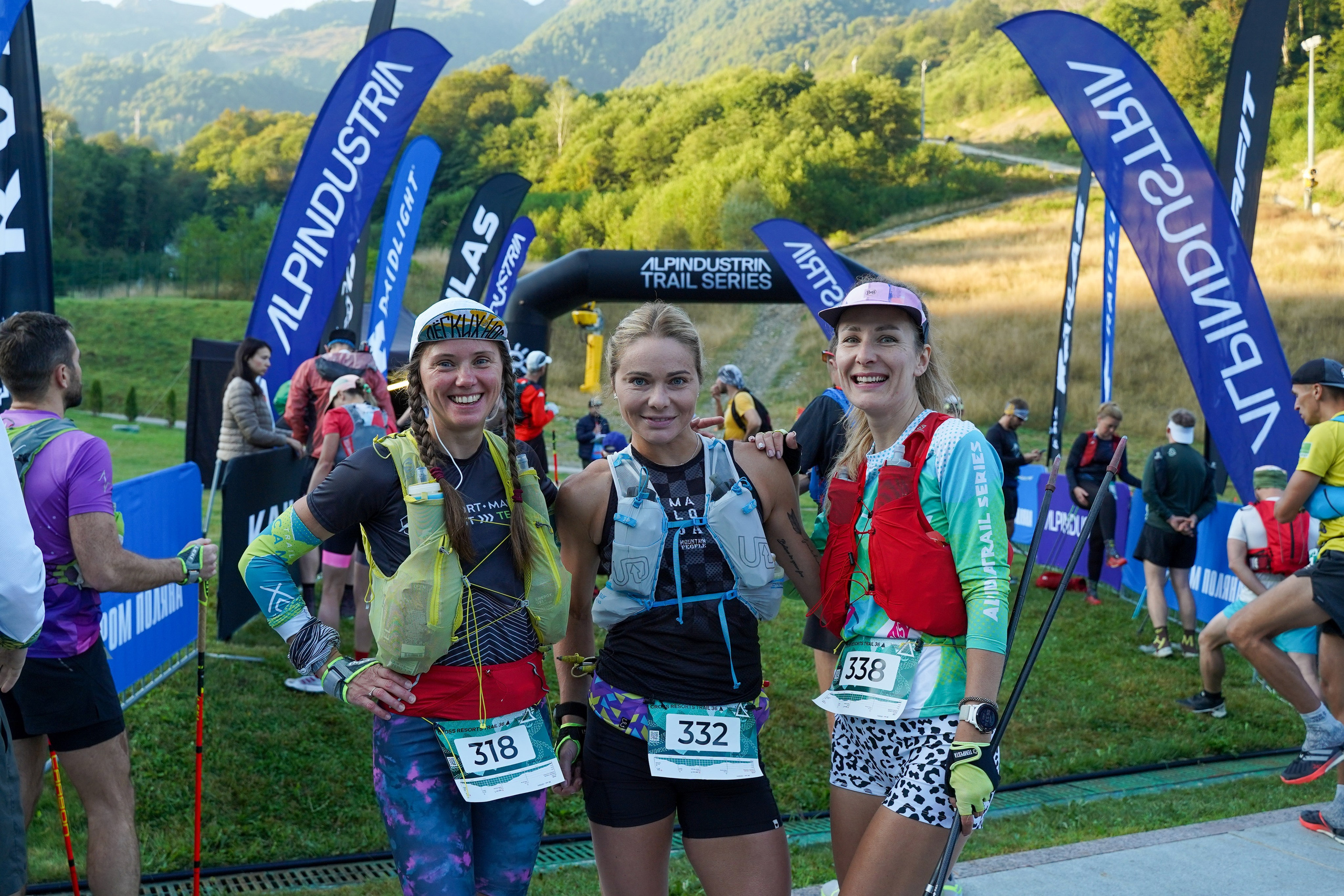 Общий снимок девушек со старта Alpindustria