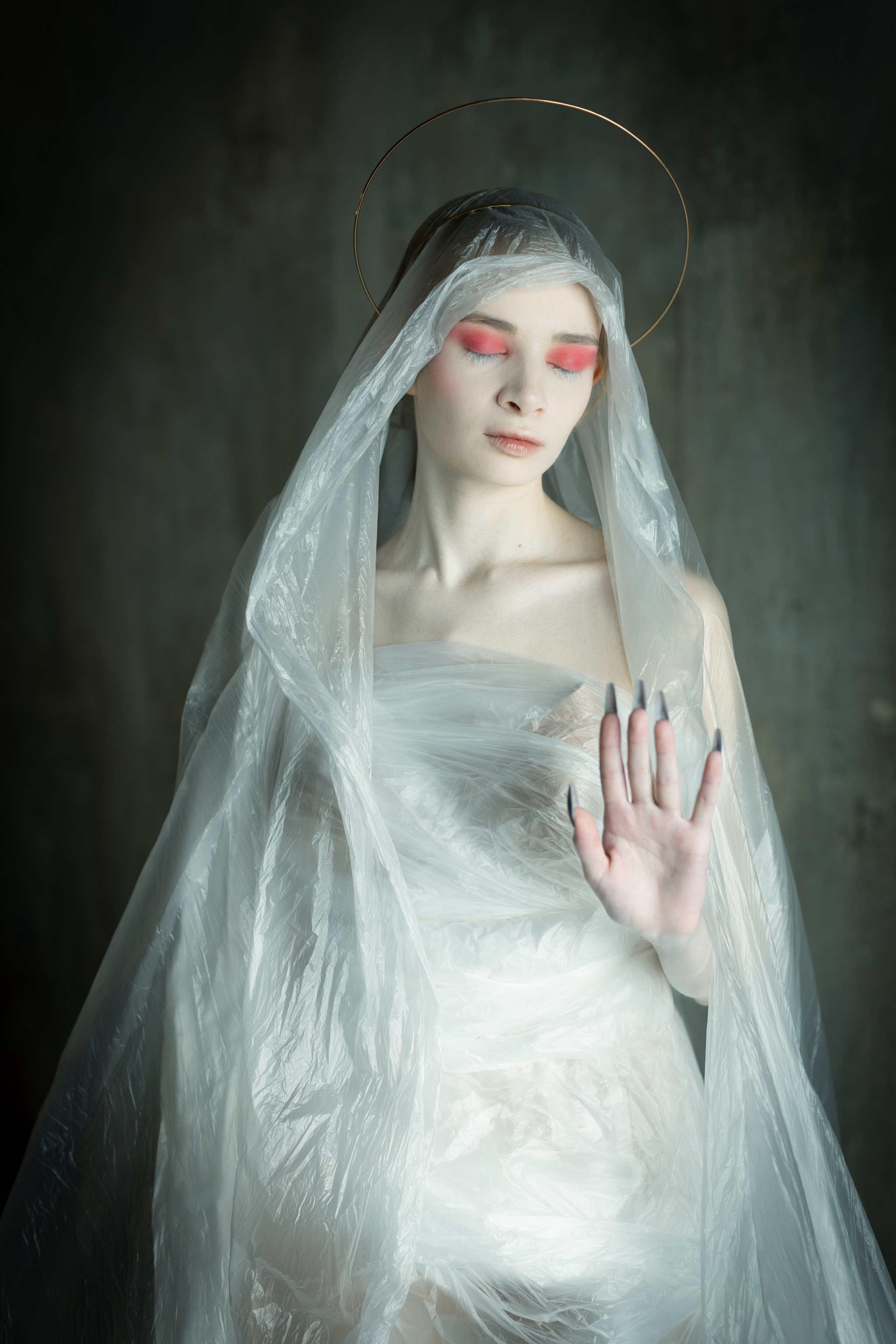 Портретный творческий фотограф в Москве Надя Дудник