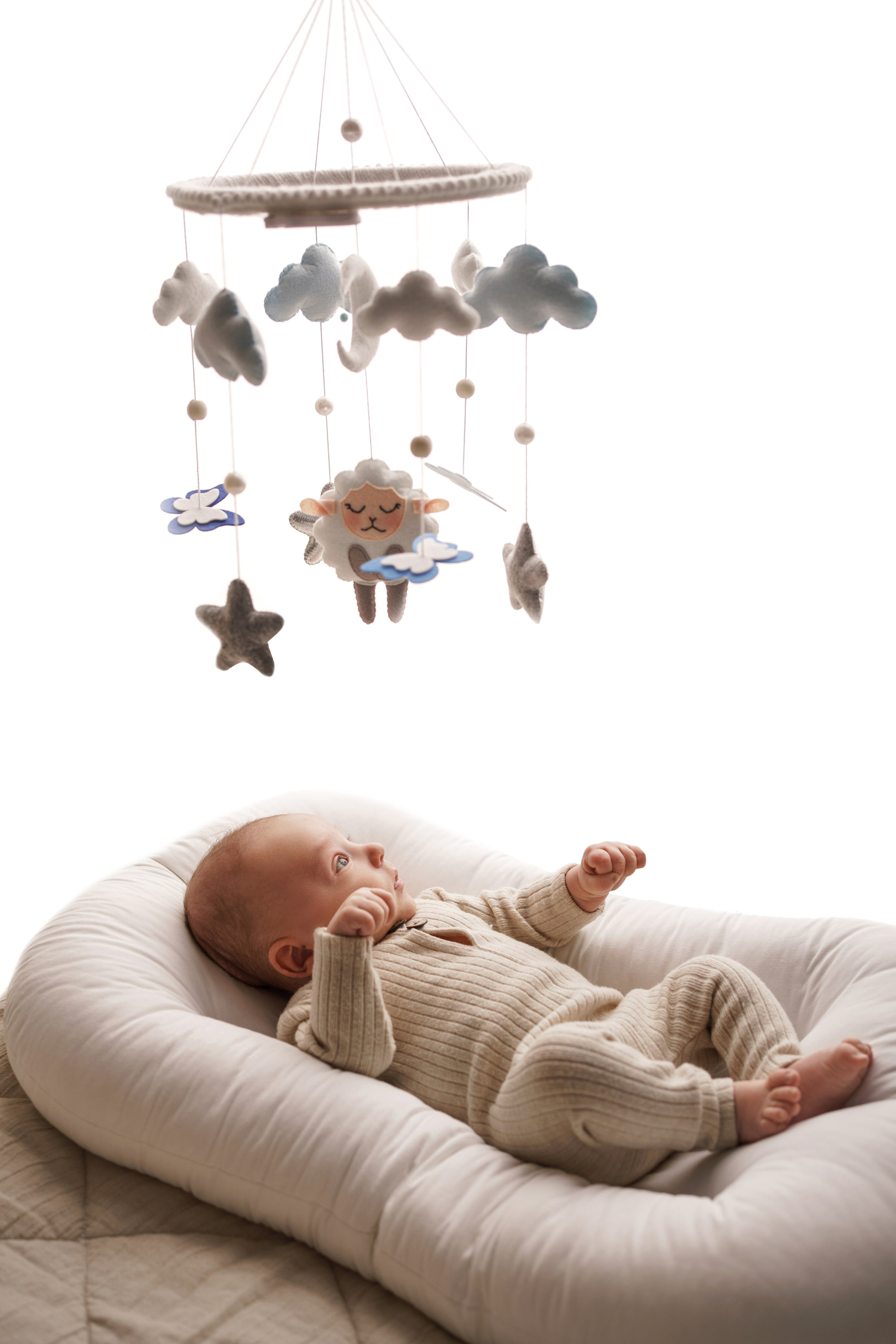 Лайф-съемка новорожденных | Первые семейные фото с малышом в Москве и МО. Фотосессия новорожденных в Москве и Московской области | Профессиональный фотограф newborn — Татьяна Иванова