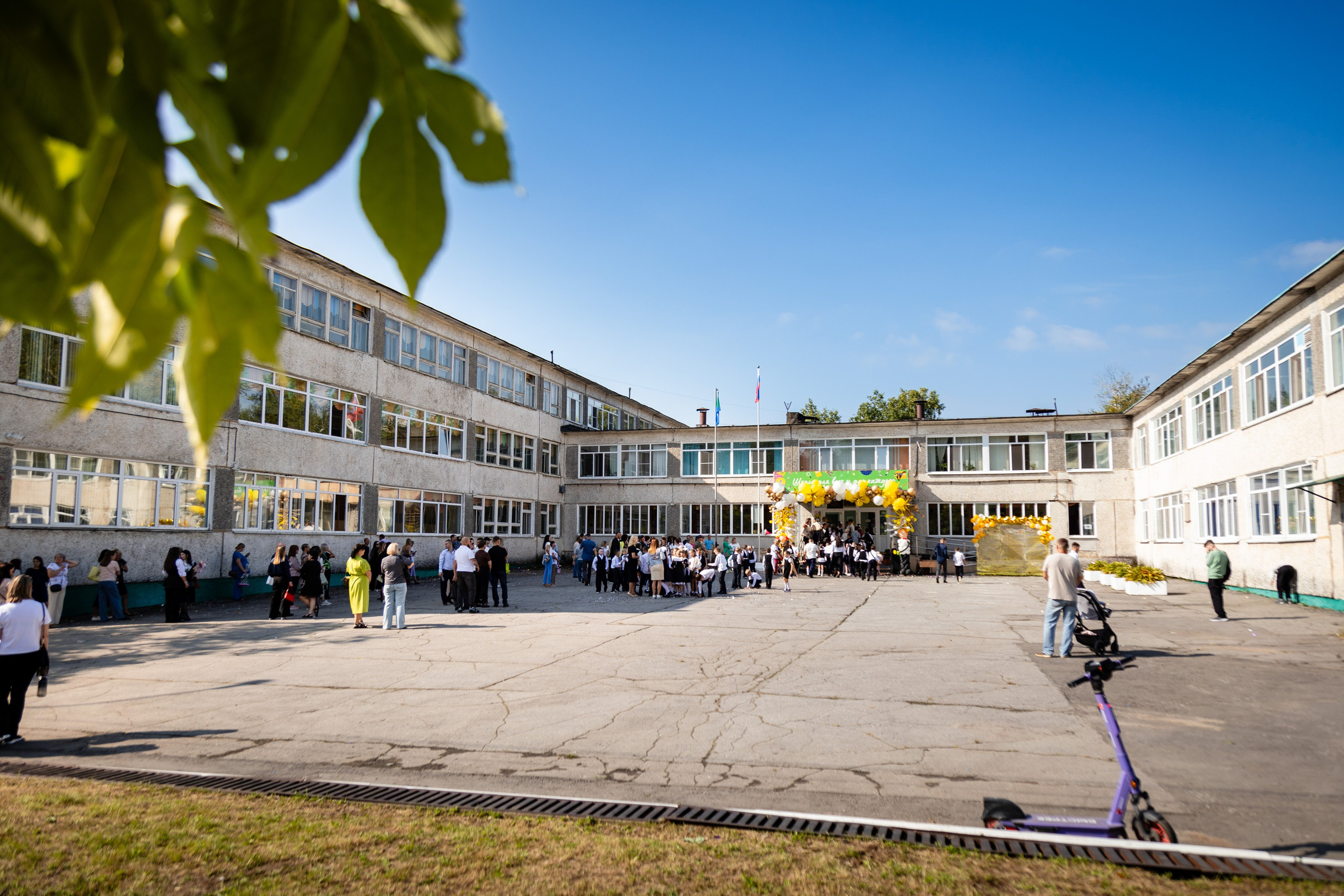 Гимназия № 50. Детский фотограф видеограф в Хабаровске Михаил Орлов