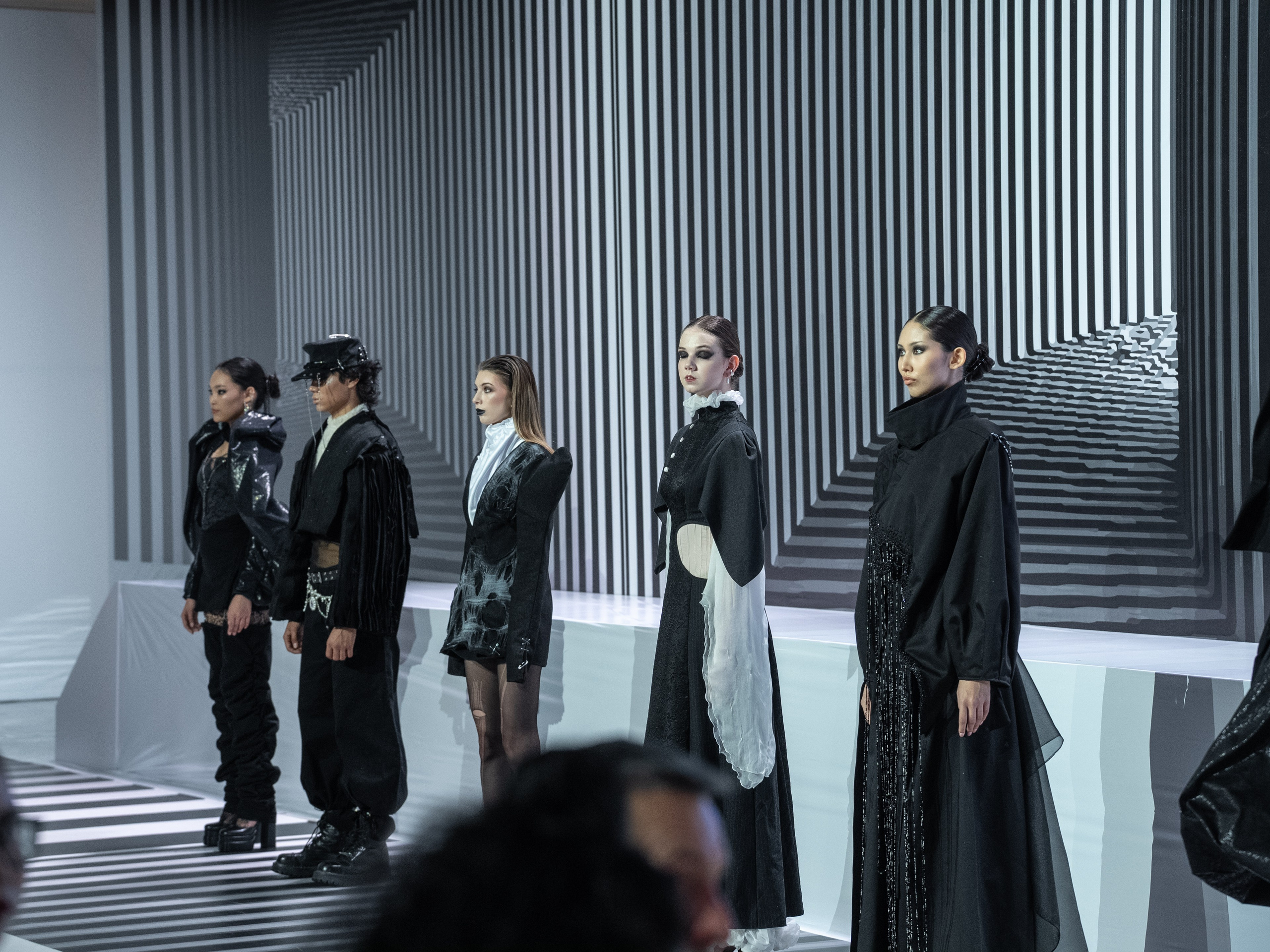 New Generation-OPEN WAY. Сайт Алматинского НЮ АРТ, будуар и фэшн фотографа Дениса Карпенко