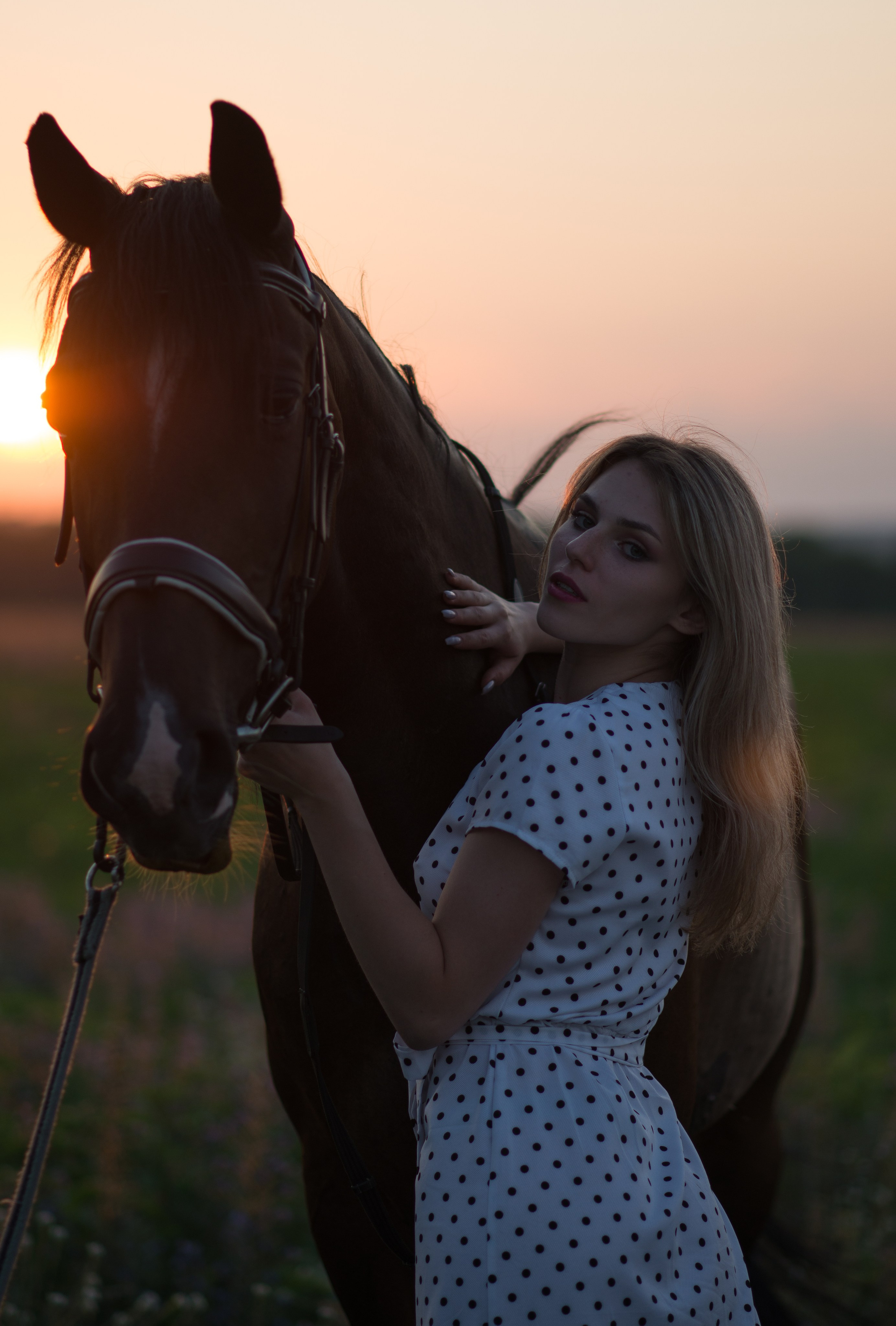 Девушки, Каспиец и Багрец. Конный фотограф в Саратове Юлия Иванова