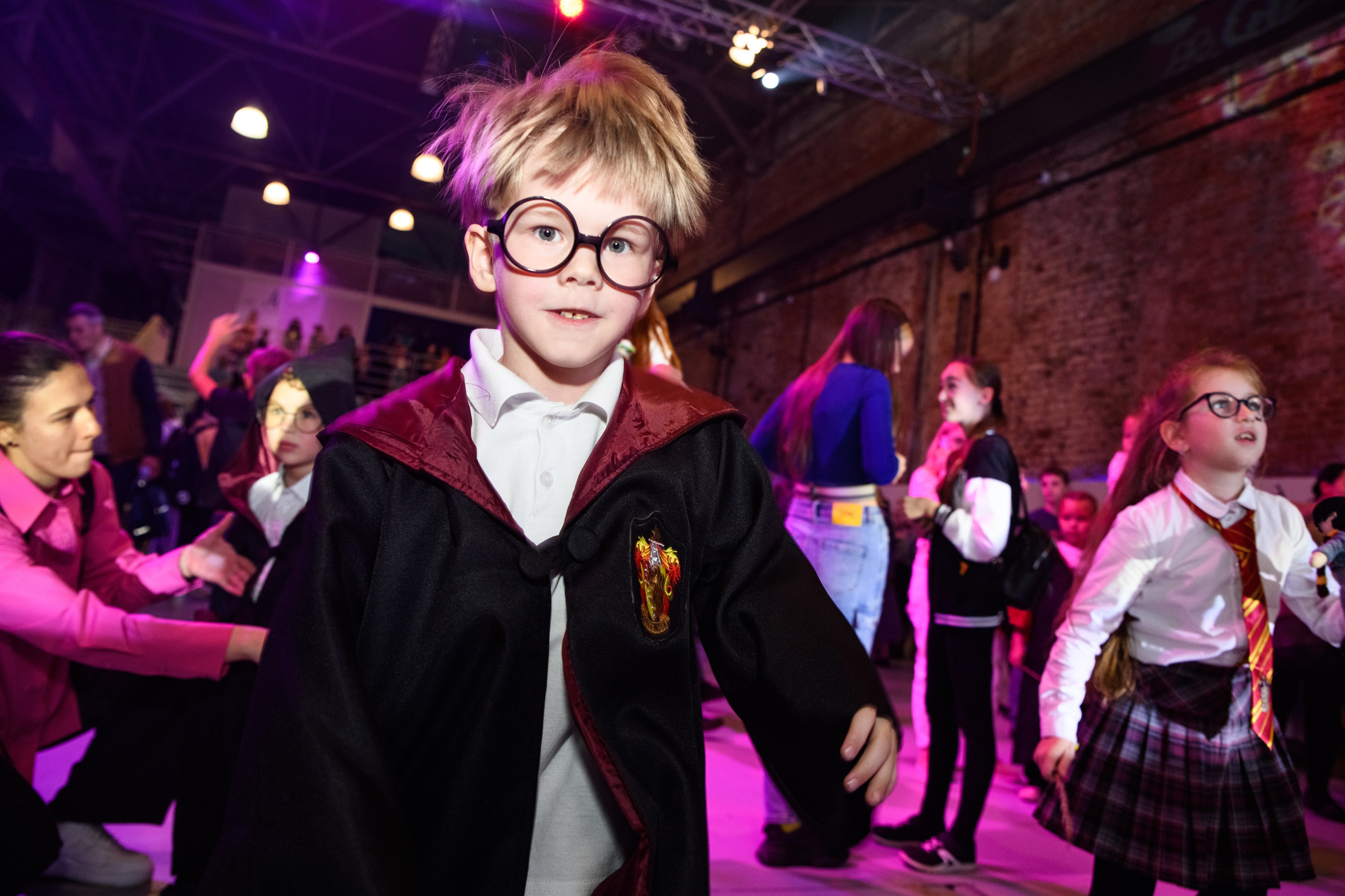 SCRAWL «Магический Экспресс». Женский фотограф в Санкт-Петербурге Степлевич Дарья