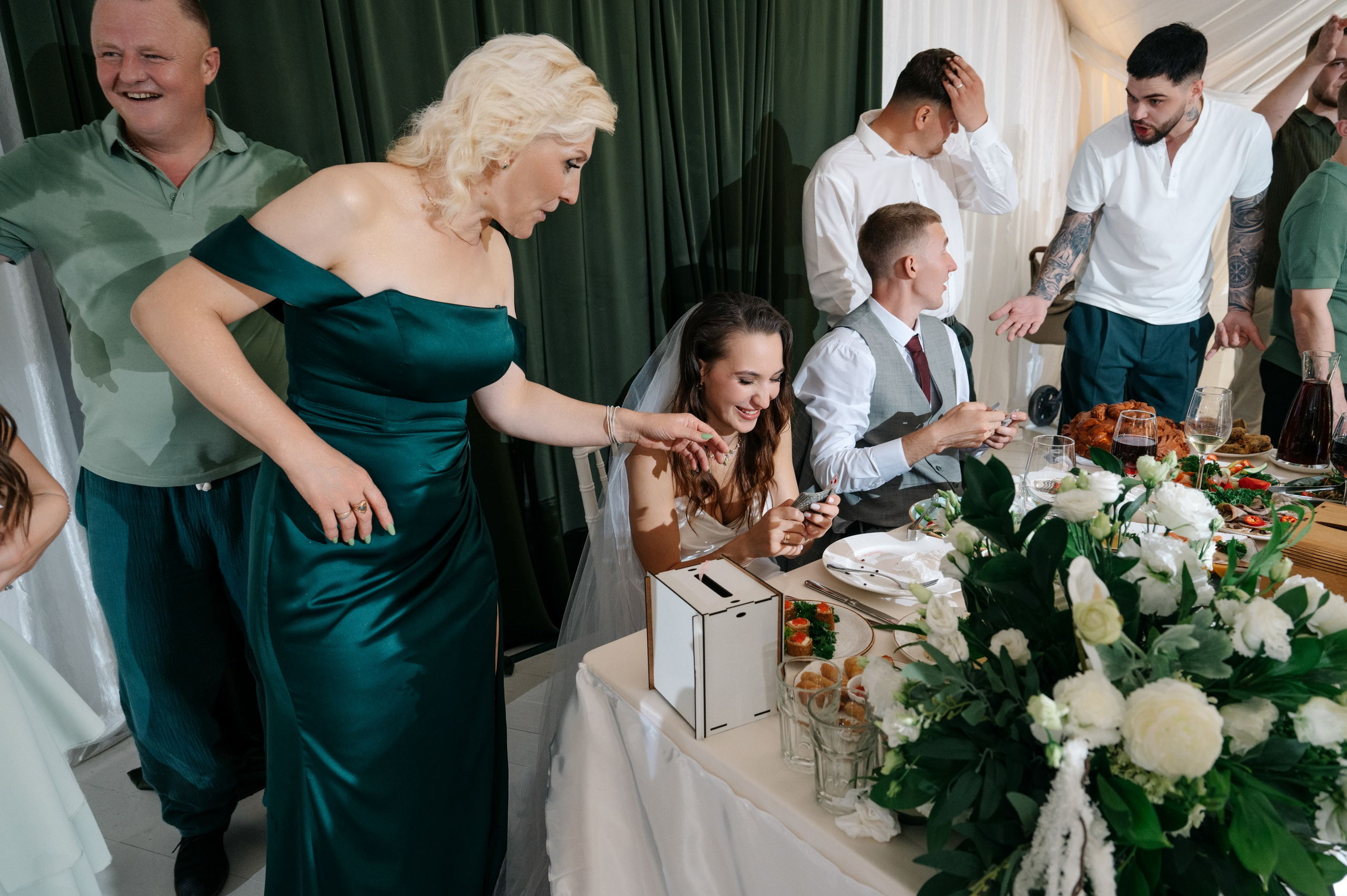 Свадьба в Гребнево в Трубецком. Свадебный и семейный фотограф Виктория Носачёва. Щелково, Москва и МО