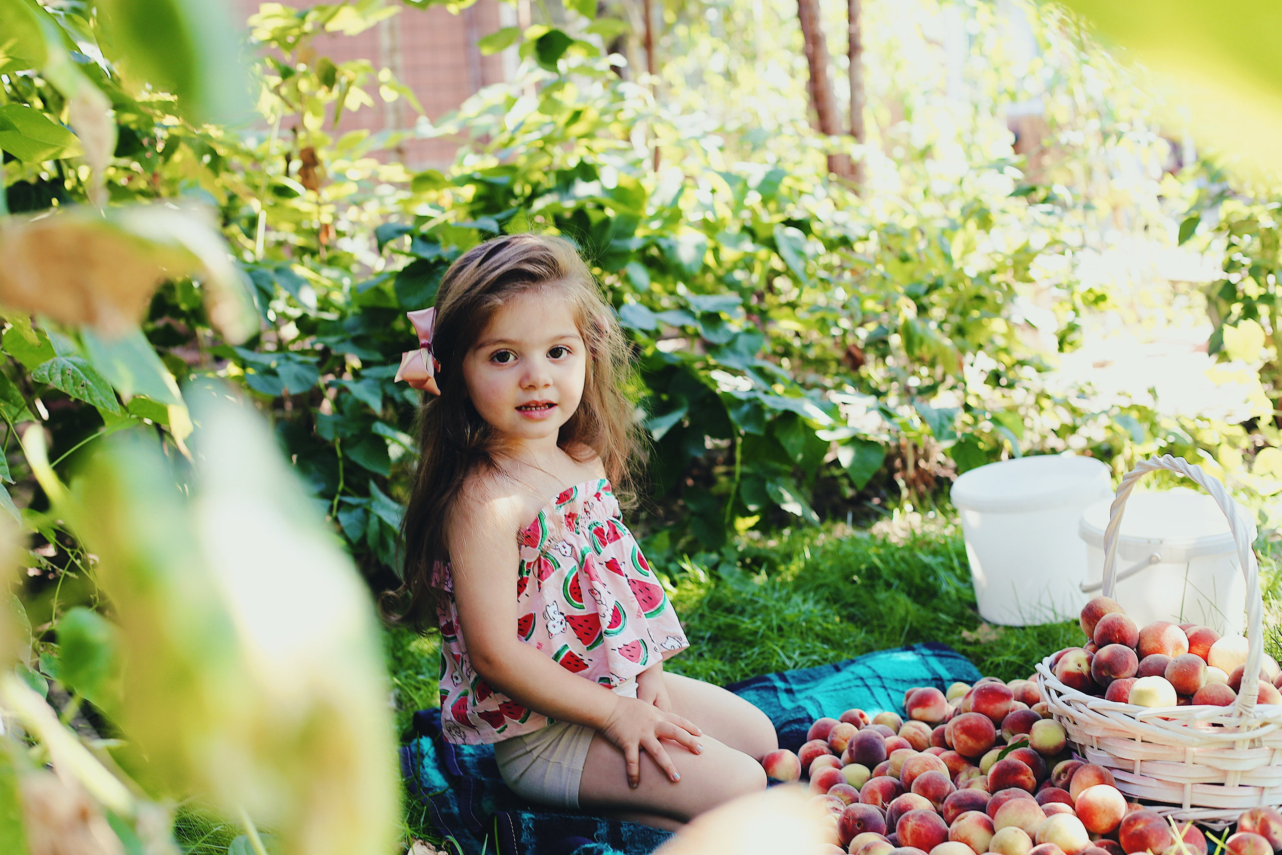 Эмили. Персики. Фотограф Пирумян Анна. г. Сургут, г. Воронеж