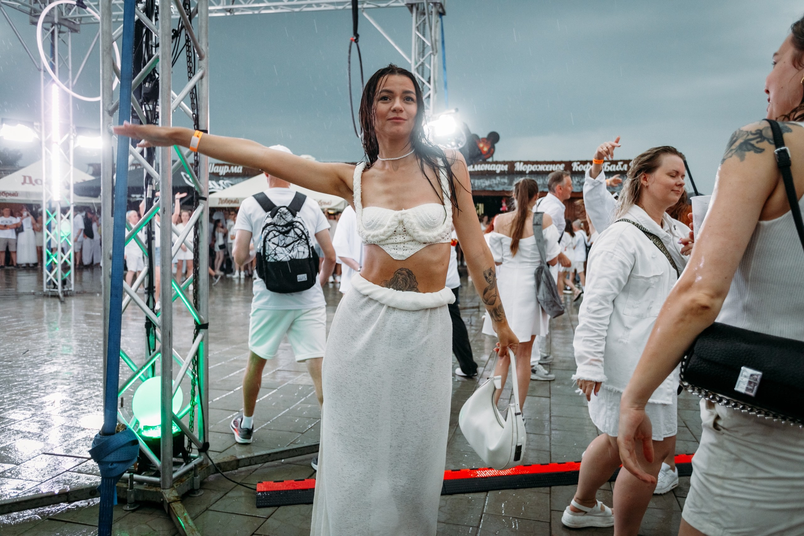White Party @ Бархат парк. Репортажный фотограф Максим Полянский. Москва, Санкт-Петербург, Красноярск