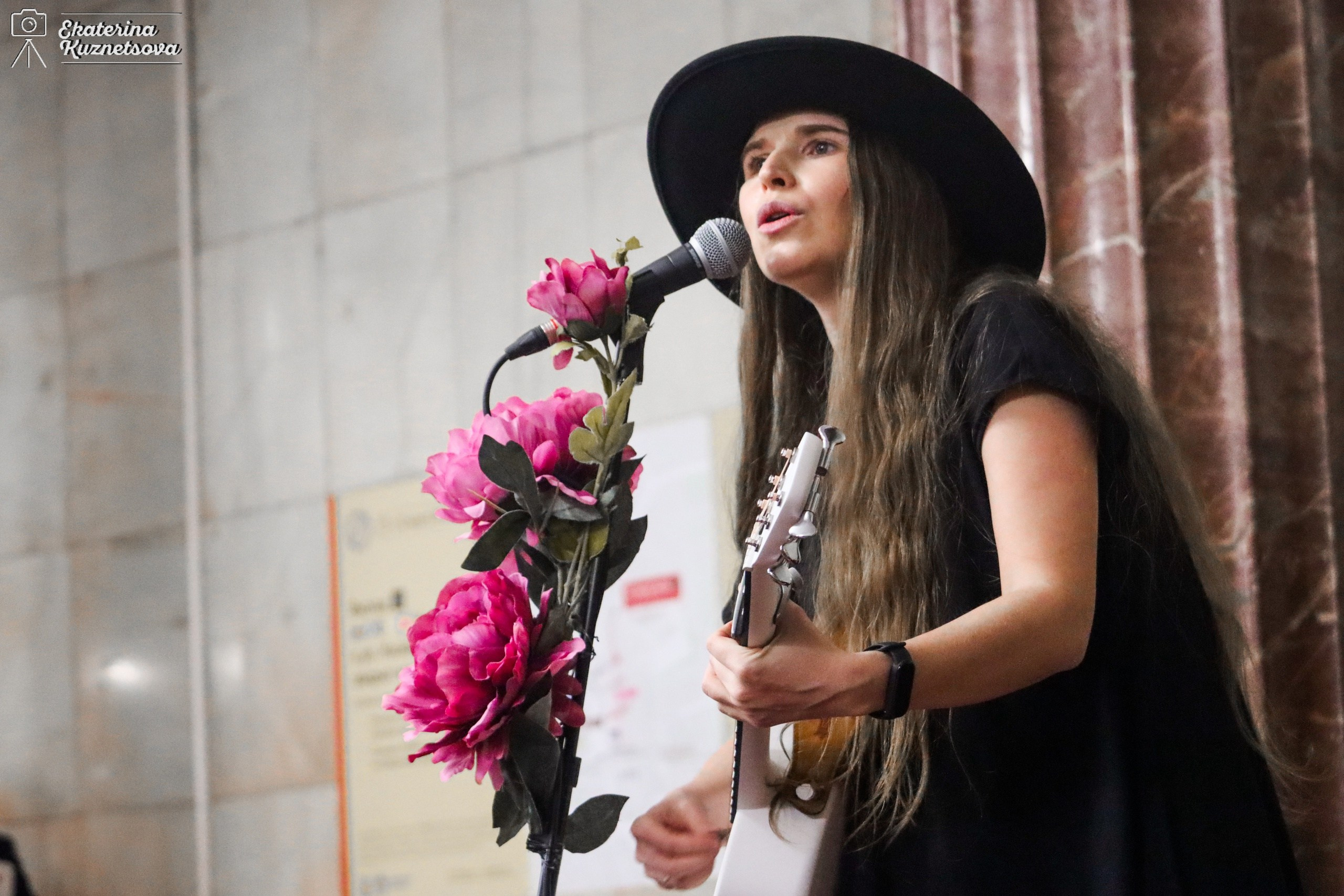  группа Обними кита