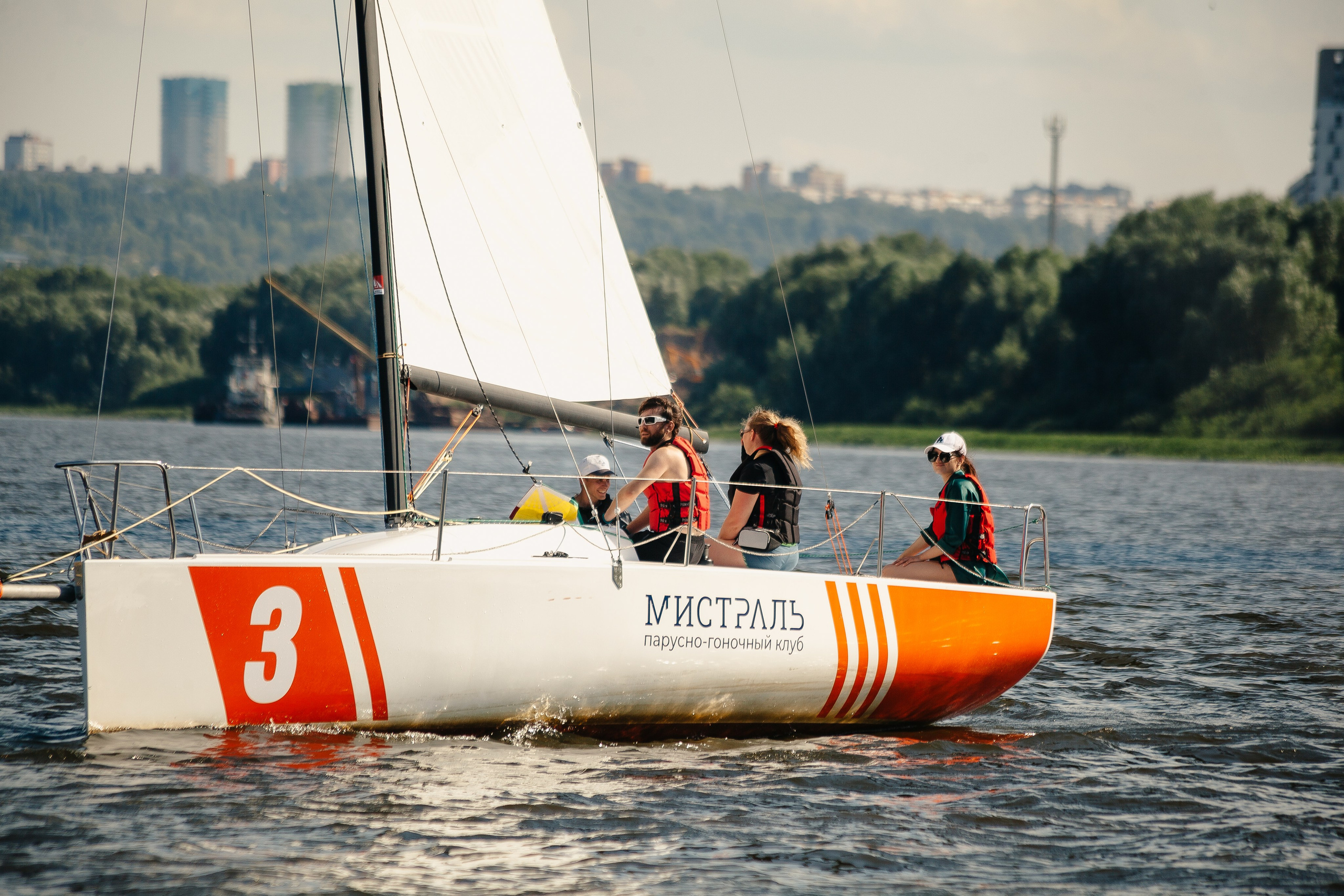 Мистраль промо. Леонид Рябов — фотограф в Нижнем Новгороде