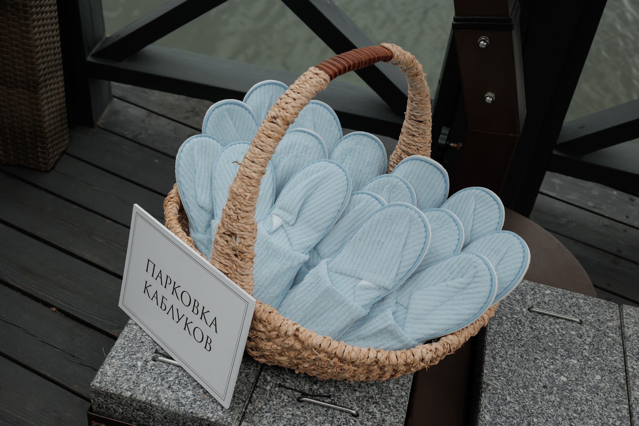 Свадебная фотосессия в отеле Сенешаль. Свадебный и репортажный фотограф (Москва, Королев и другие)