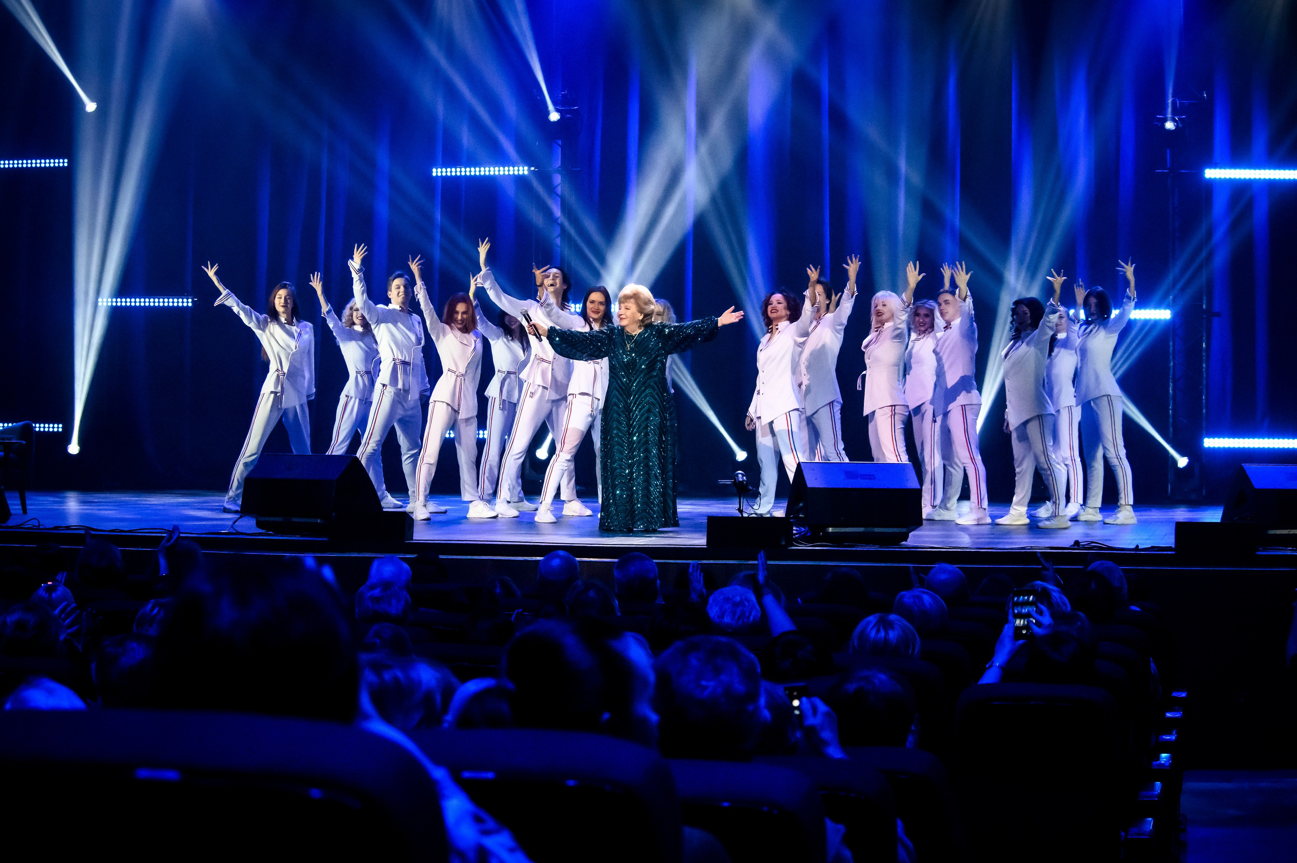 Лариса Рубальская — КЗ «Москва», Остров мечты. Бренд-фотограф для экспертов и блогеров в Москве Влада Горбовская