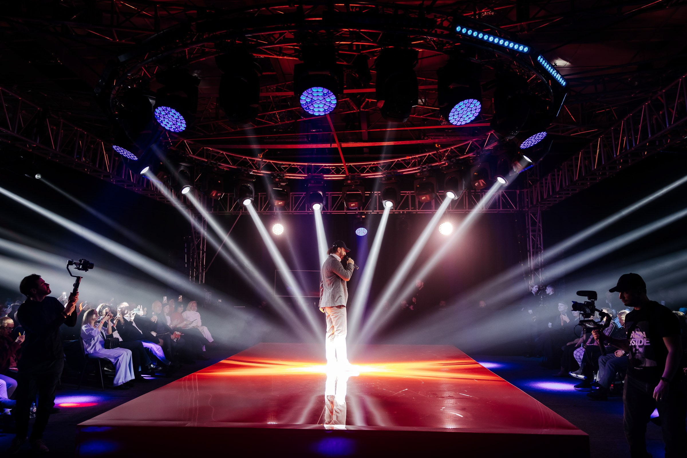 Альфа Конфа. Кадровик продакшн: Фото и видеосъемка форумов, конференций, масштабных событий в Иркутске