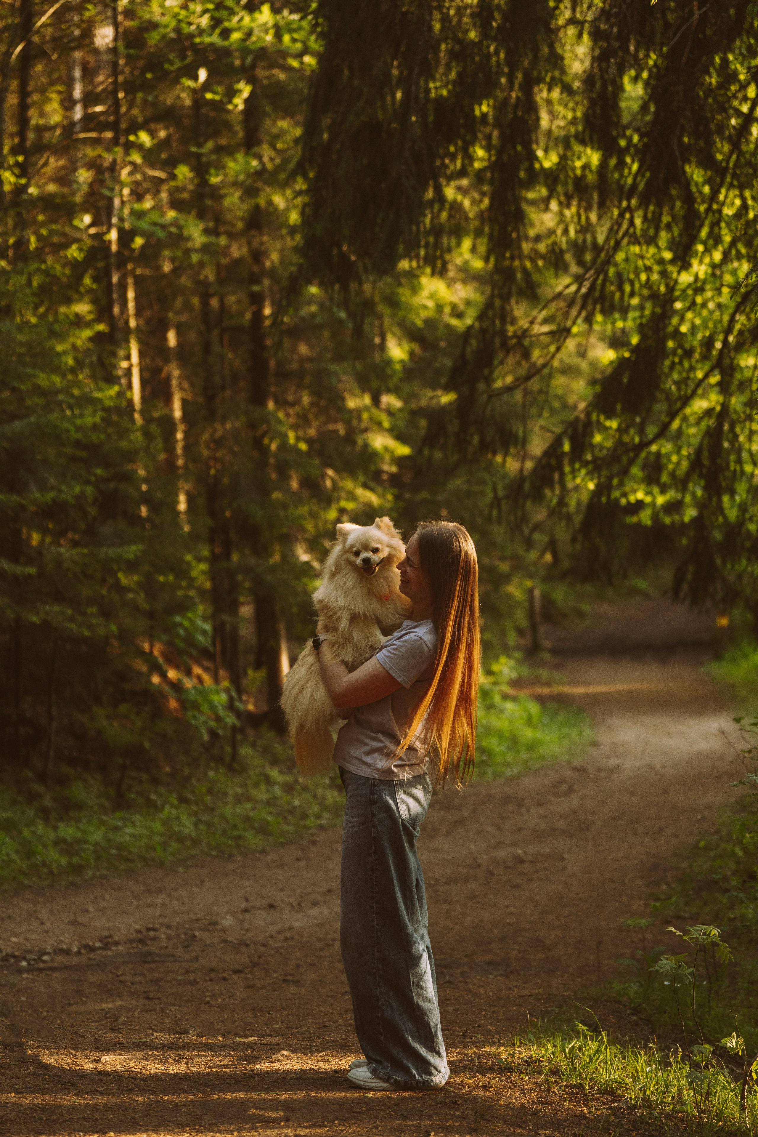 Фотосессия с собачкой в лесу. Фотограф анималист в Спб недорого Олеся Майорова