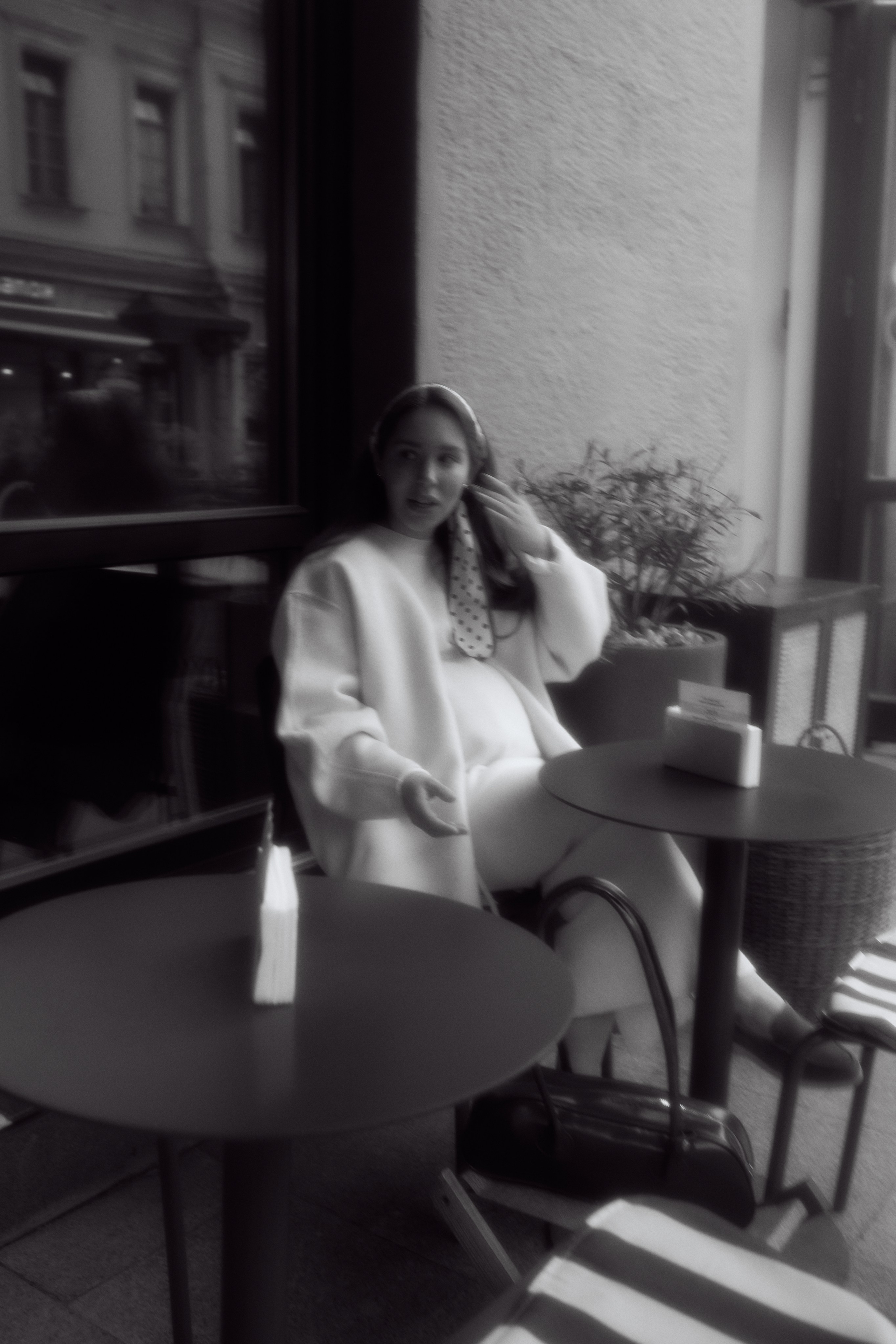 Оля на прогулке по городу. Семейный и свадебный lifestyle-фотограф в Москве Мария Петрова