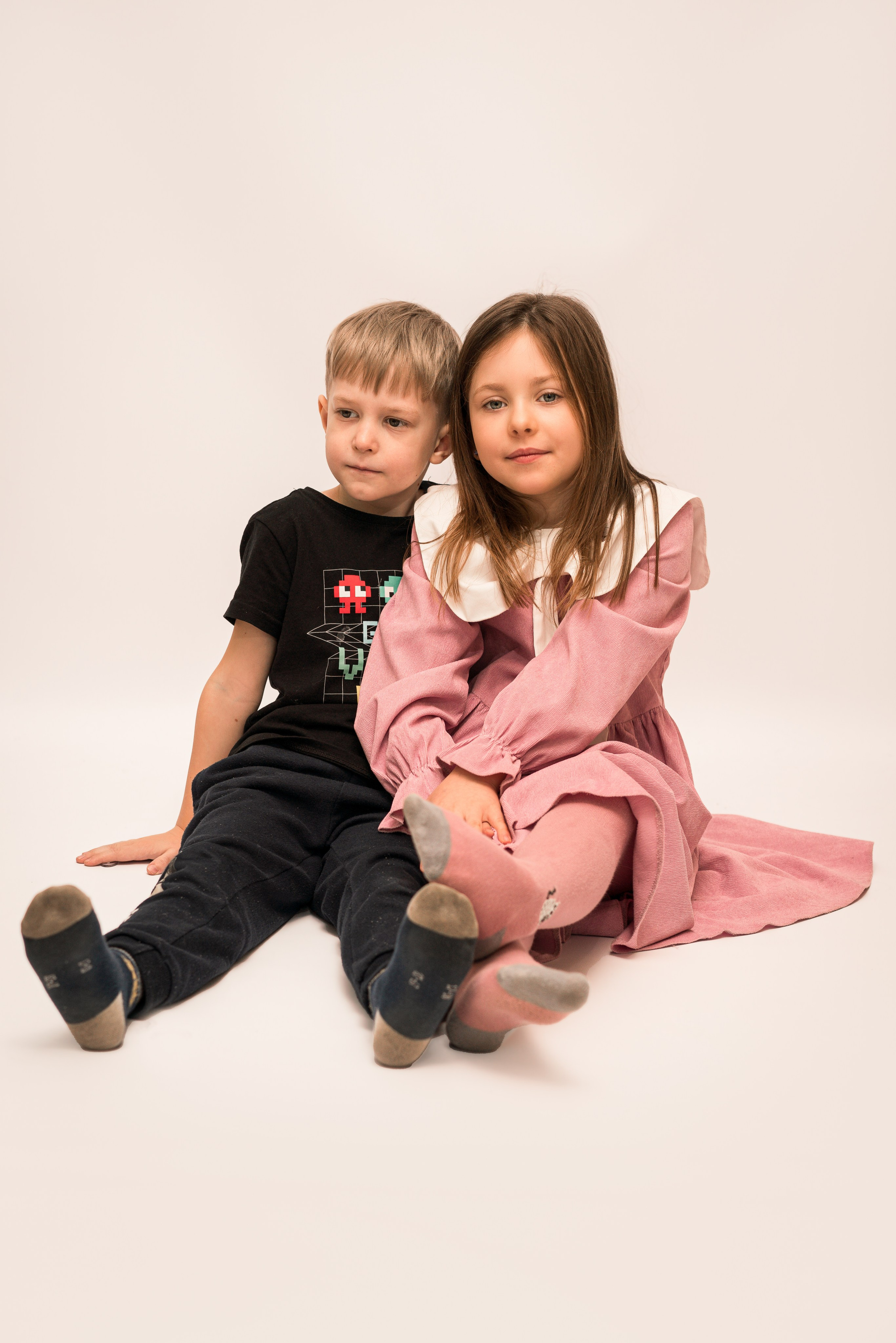 Детский сад, портреты белый фон. Фотограф Шунова Саша