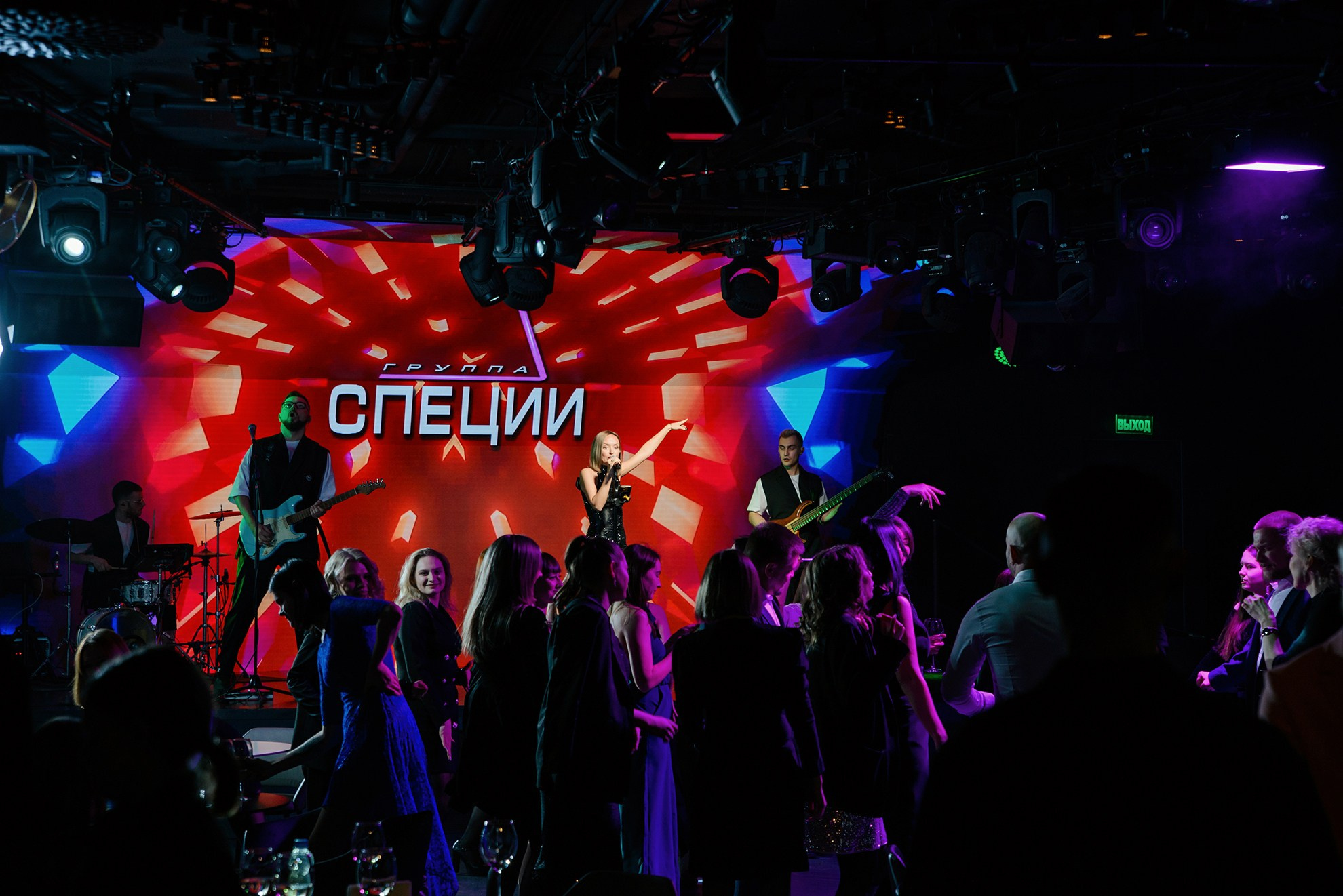 Корпоратив Жизнь Март. Константин Солодянкин — свадебный и репортажный фотограф в Екатеринбурге и Верхней Пышме