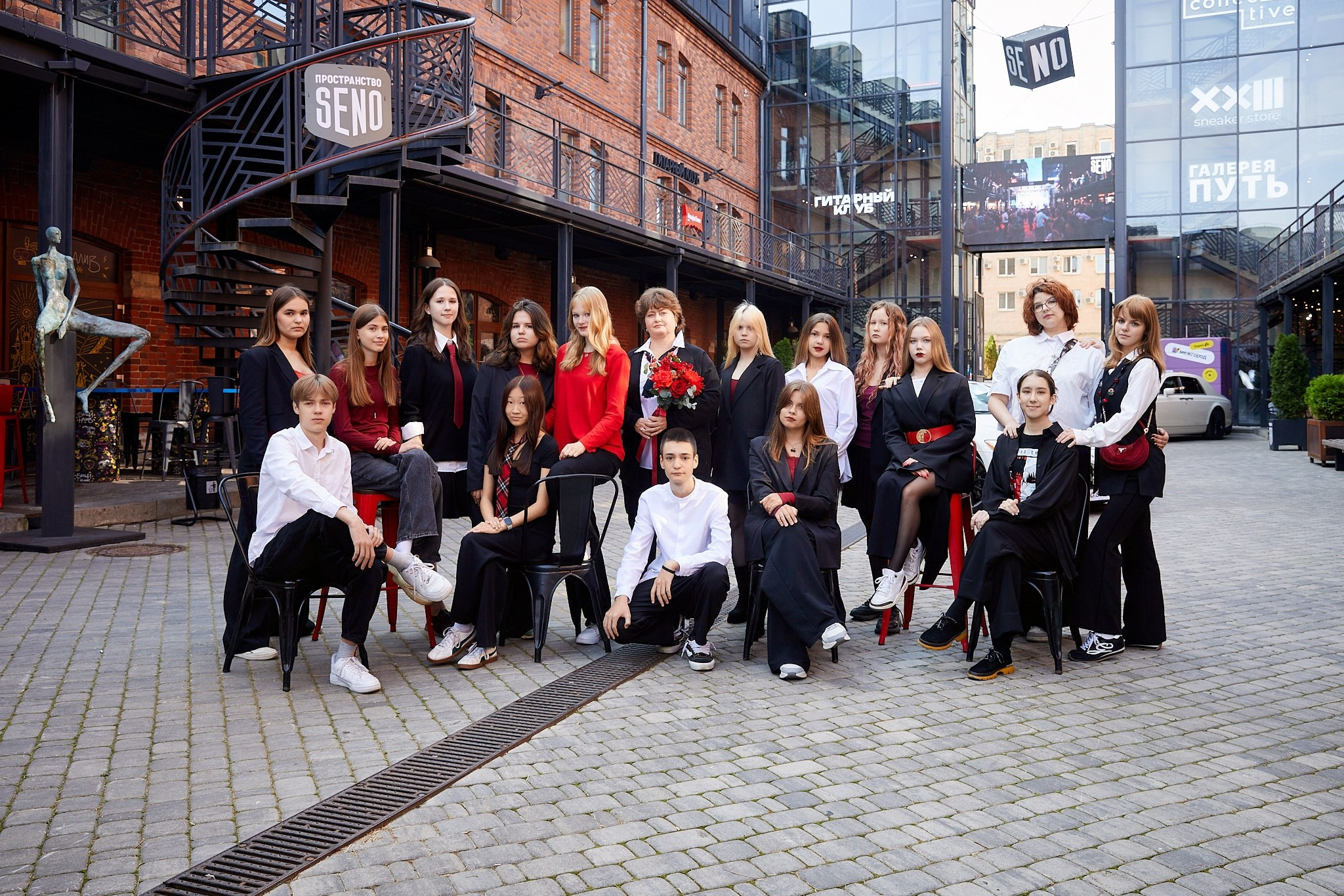 Групповые фотографии. Творческий фотограф в Санкт-Петербурге — Никита Шохенмайер