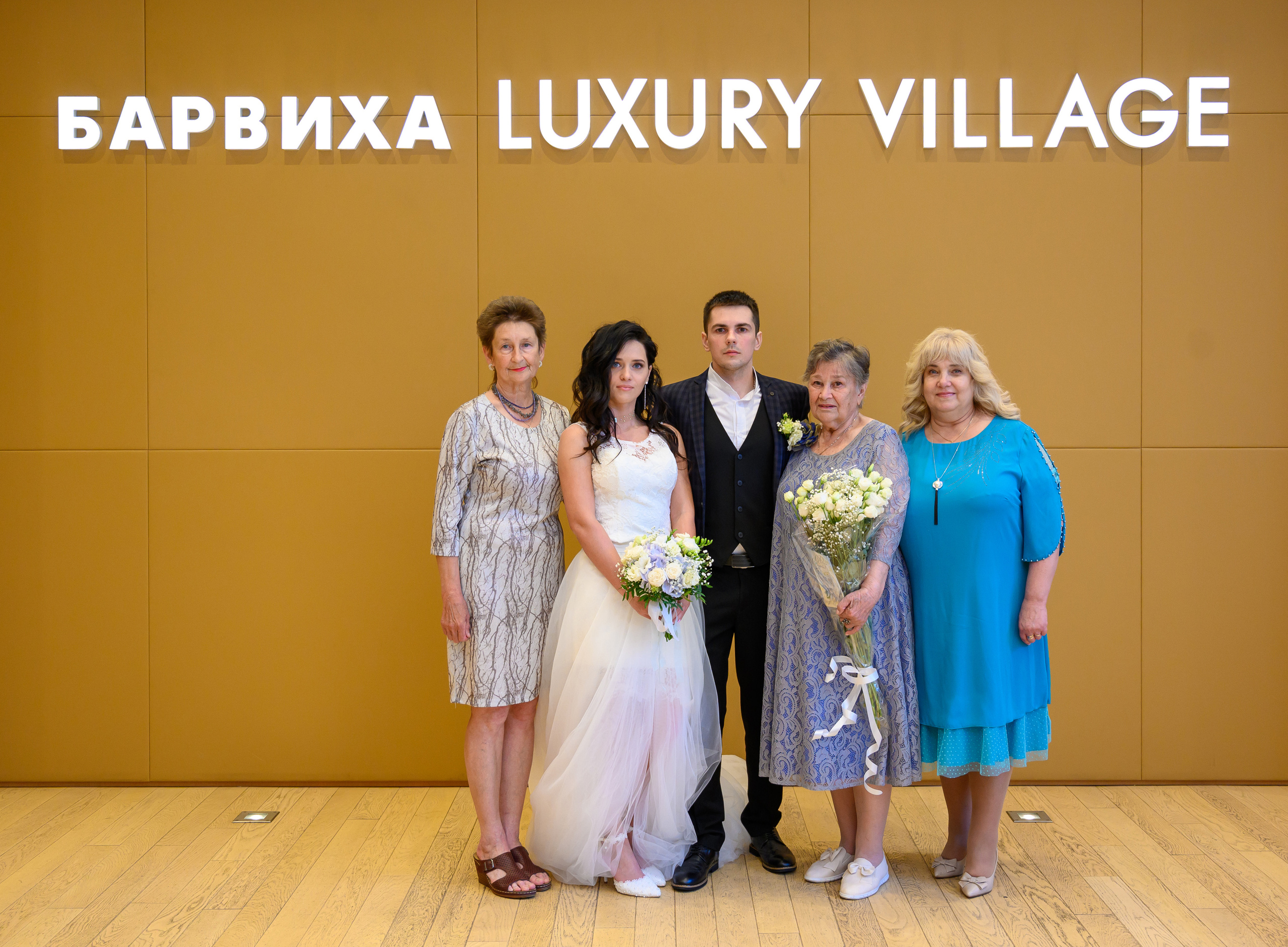 Свадьба, кабриолет В Барвихе. Семейный и контент фотограф в Москве Alira