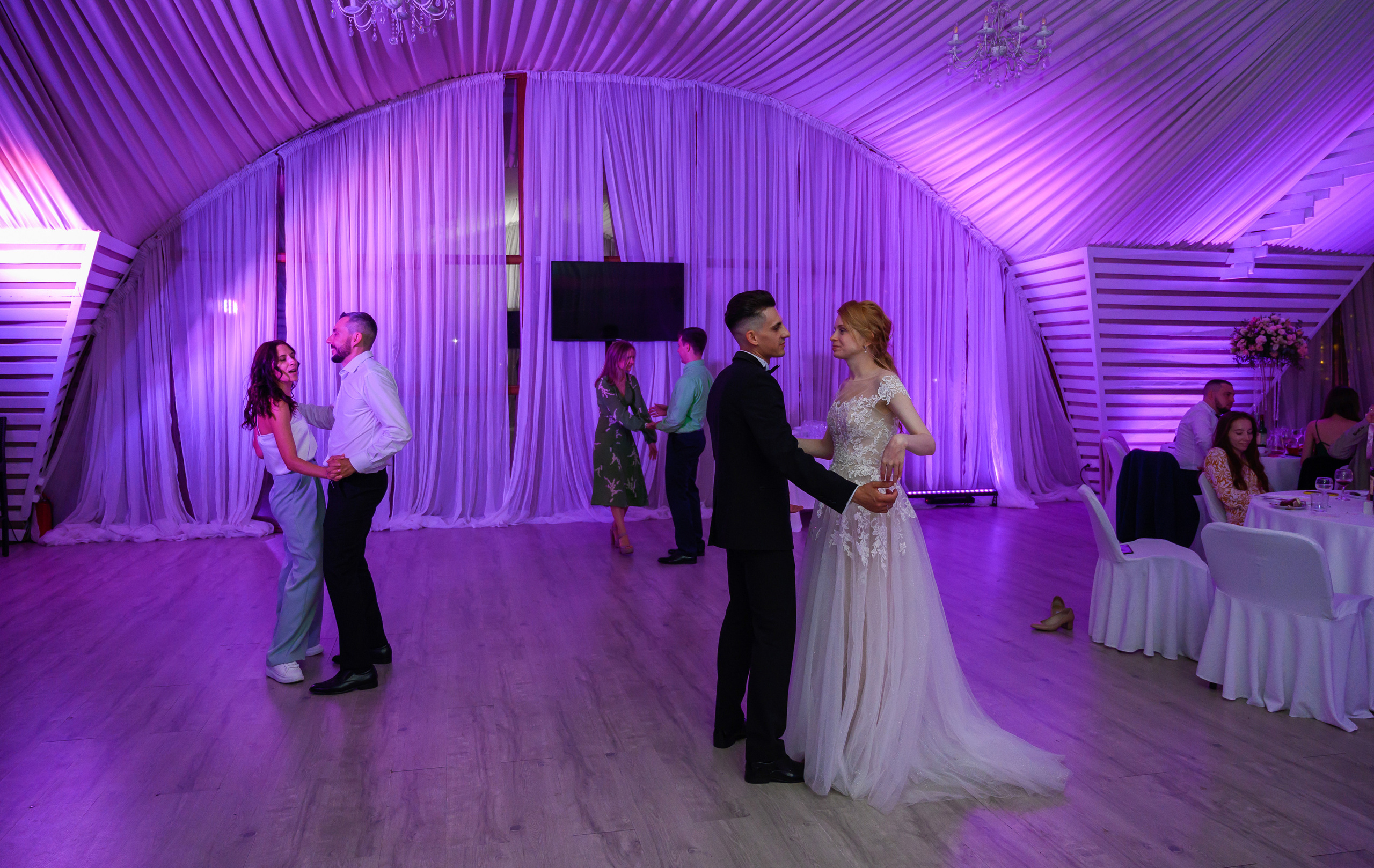 Свадьба на закате, съемка на закате. Семейный и контент фотограф в Москве Alira