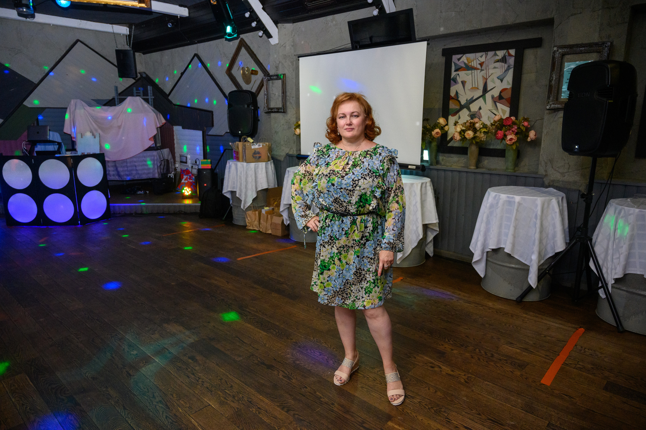 Прогулка в поле, свадьба в поле, прогулка лошади. Семейный и контент фотограф в Москве Alira