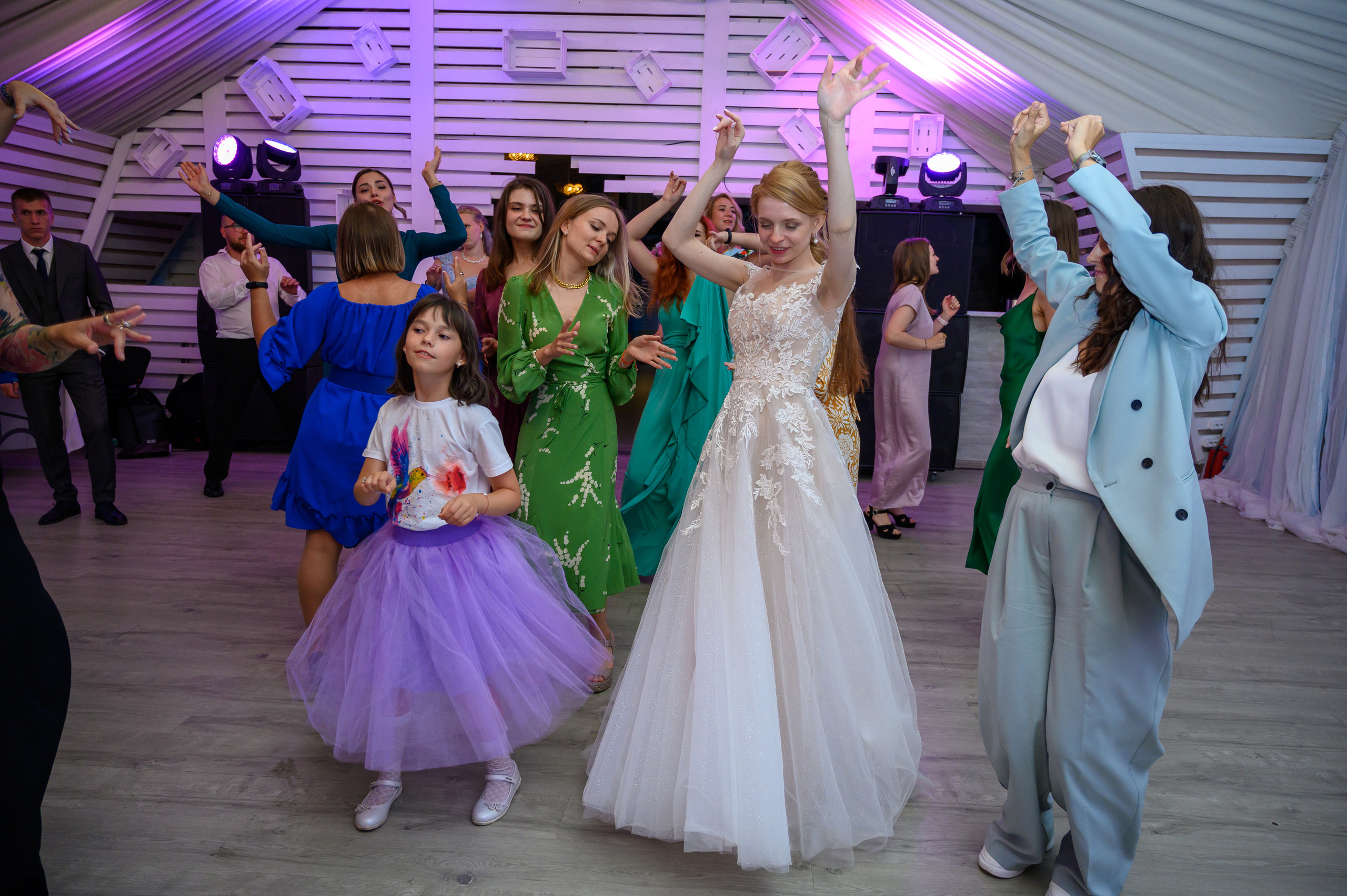 Свадьба на закате, съемка на закате. Семейный и контент фотограф в Москве Alira