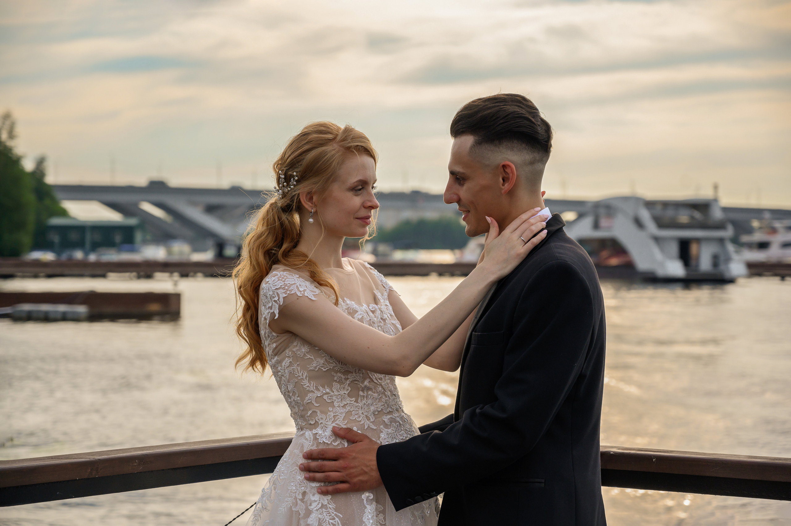 Свадьба на закате, съемка на закате. Семейный и контент фотограф в Москве Alira