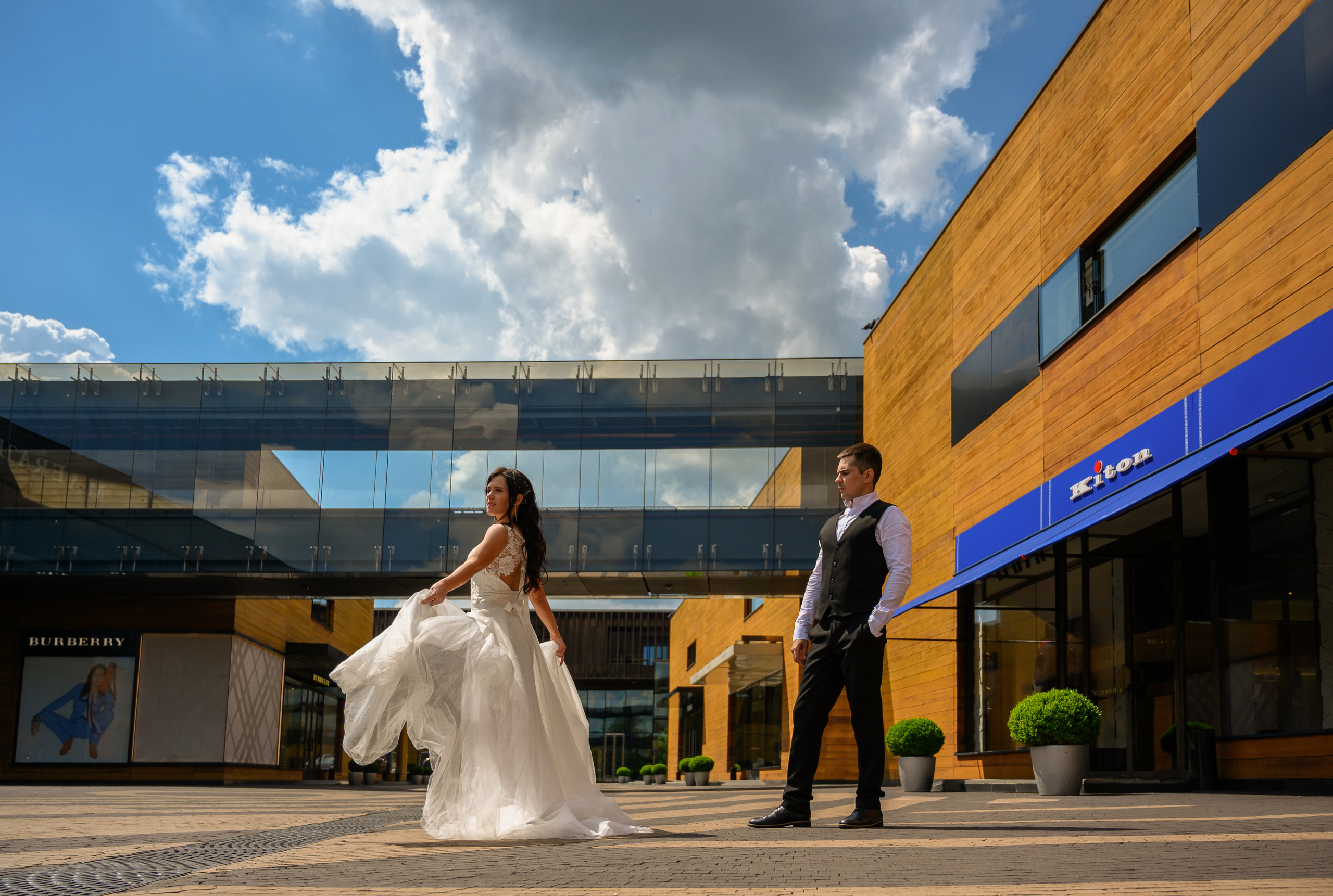 Свадьба, кабриолет В Барвихе. Семейный и контент фотограф в Москве Alira