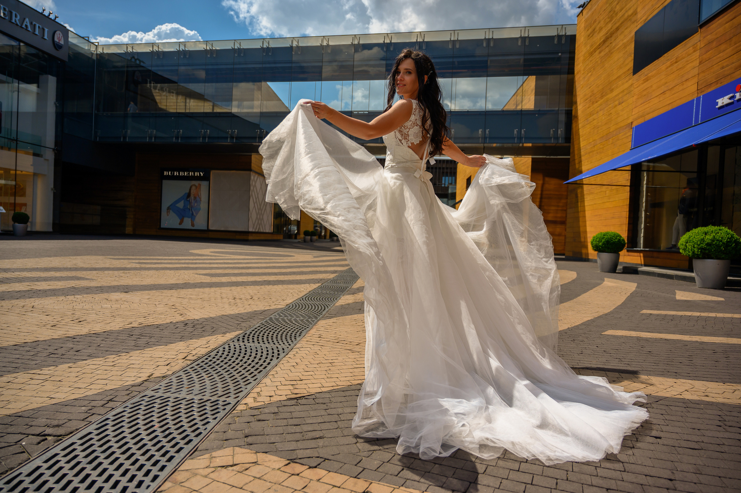 Свадьба, кабриолет В Барвихе. Семейный и контент фотограф в Москве Alira