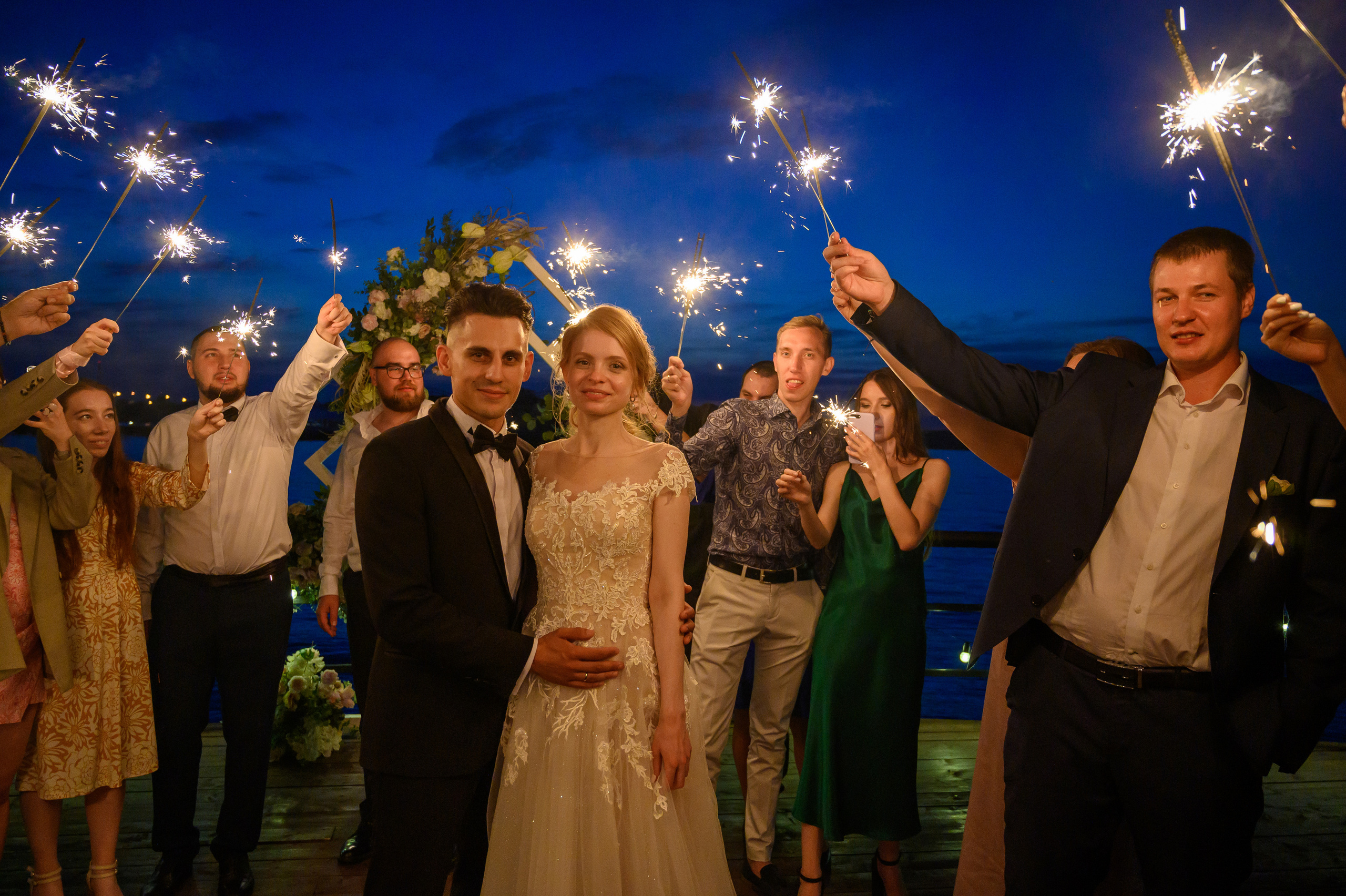 Свадьба на закате, съемка на закате. Семейный и контент фотограф в Москве Alira