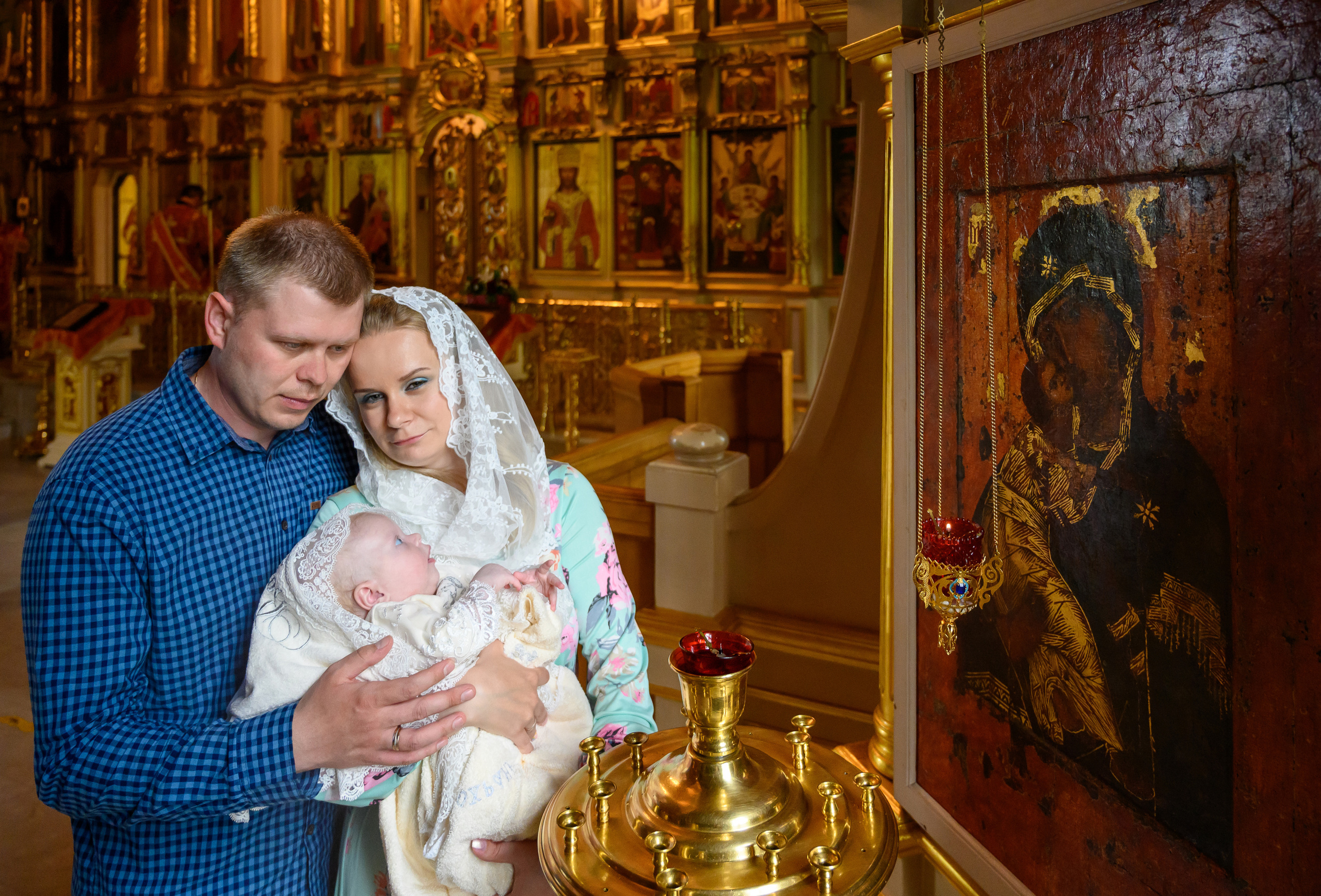 Крещение Варвары. Семейный и контент фотограф в Москве Alira