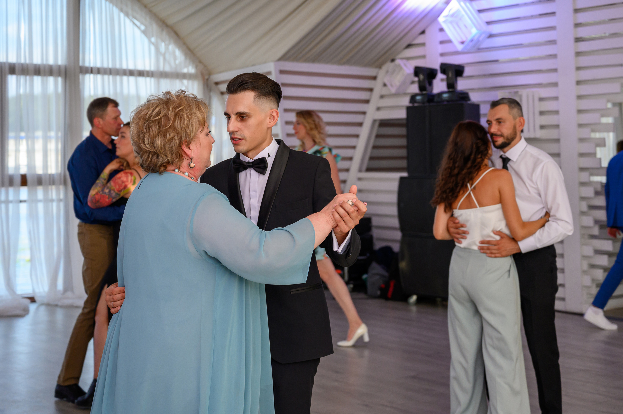 Свадьба на закате, съемка на закате. Семейный и контент фотограф в Москве Alira