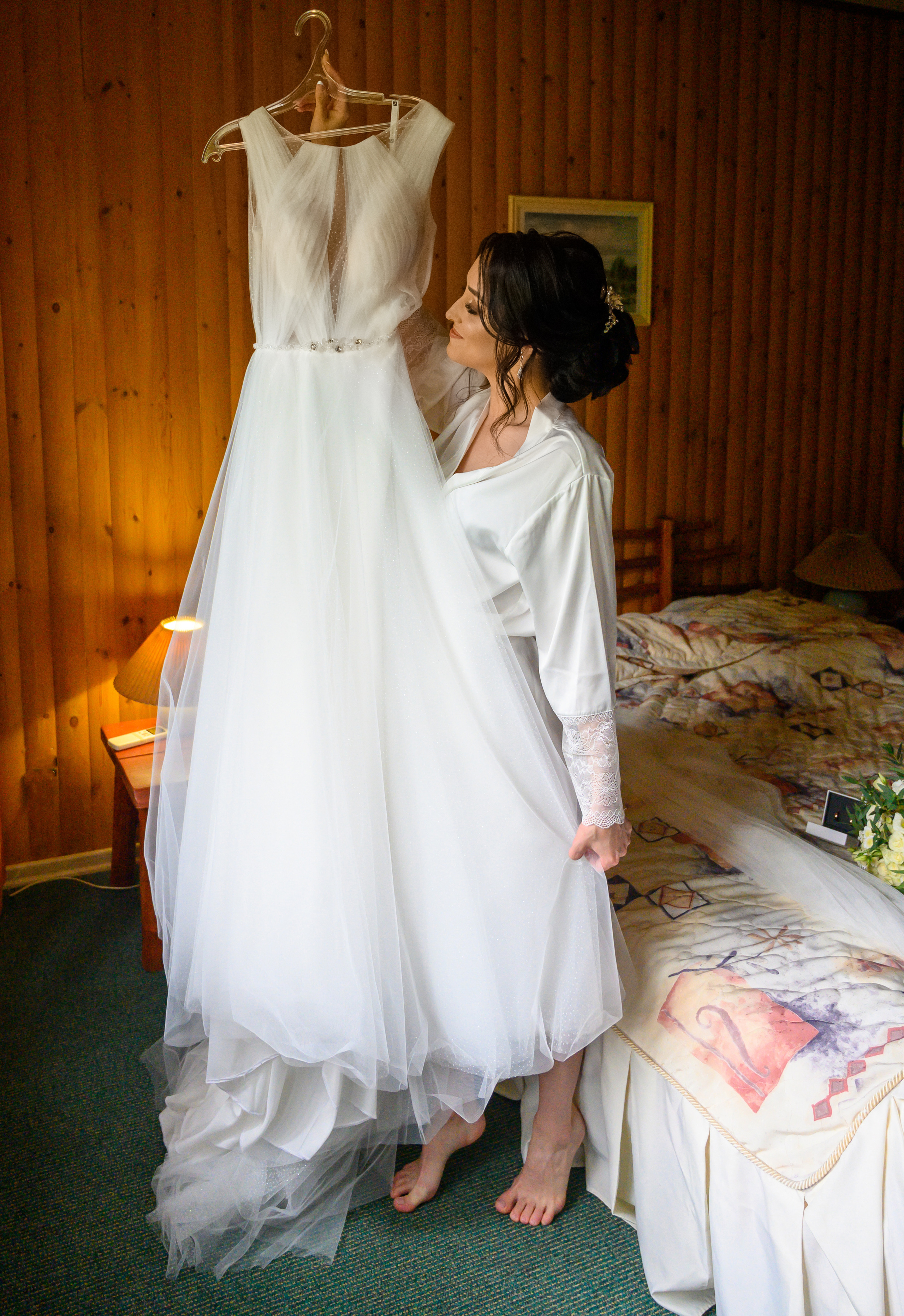 Прогулка в поле, свадьба в поле, прогулка лошади. Семейный и контент фотограф в Москве Alira