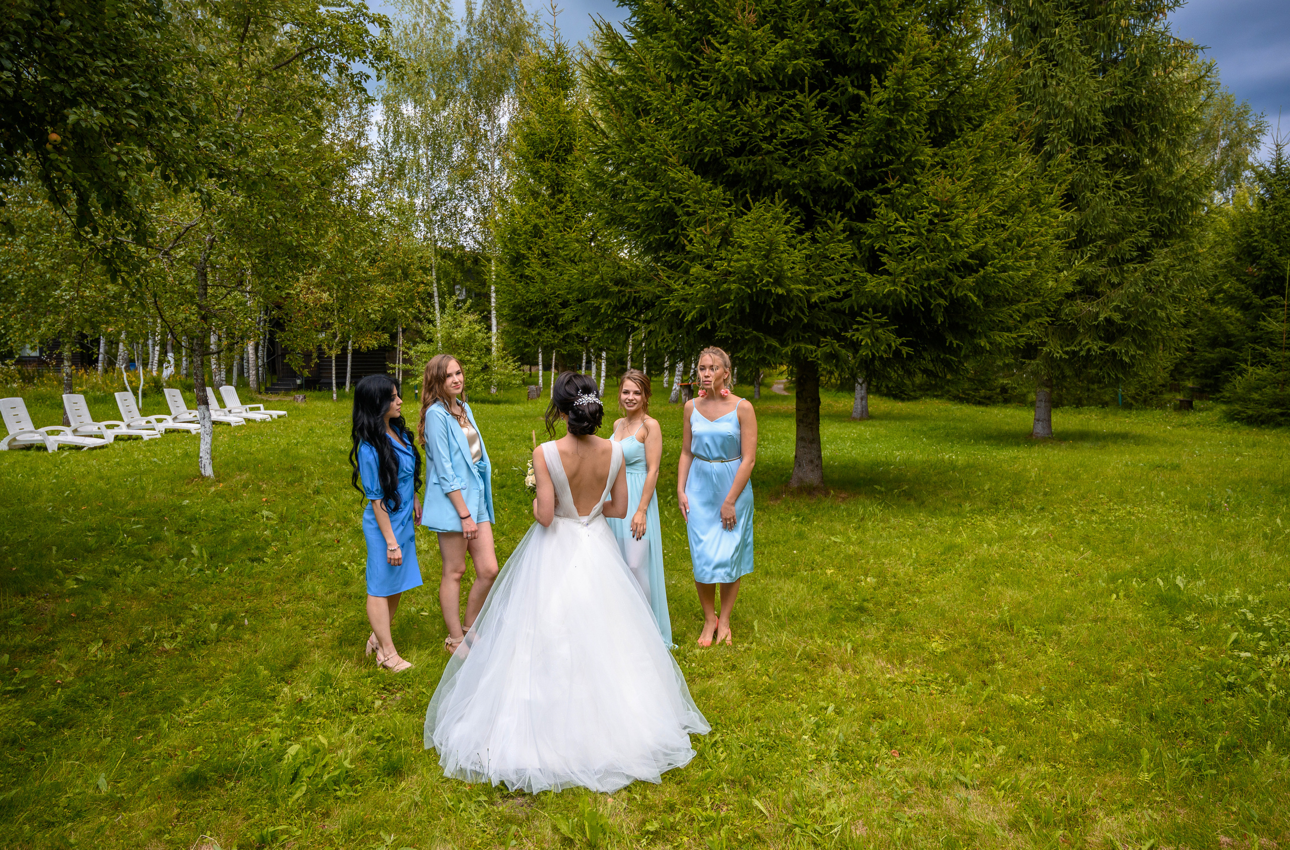 Прогулка в поле, свадьба в поле, прогулка лошади. Семейный и контент фотограф в Москве Alira