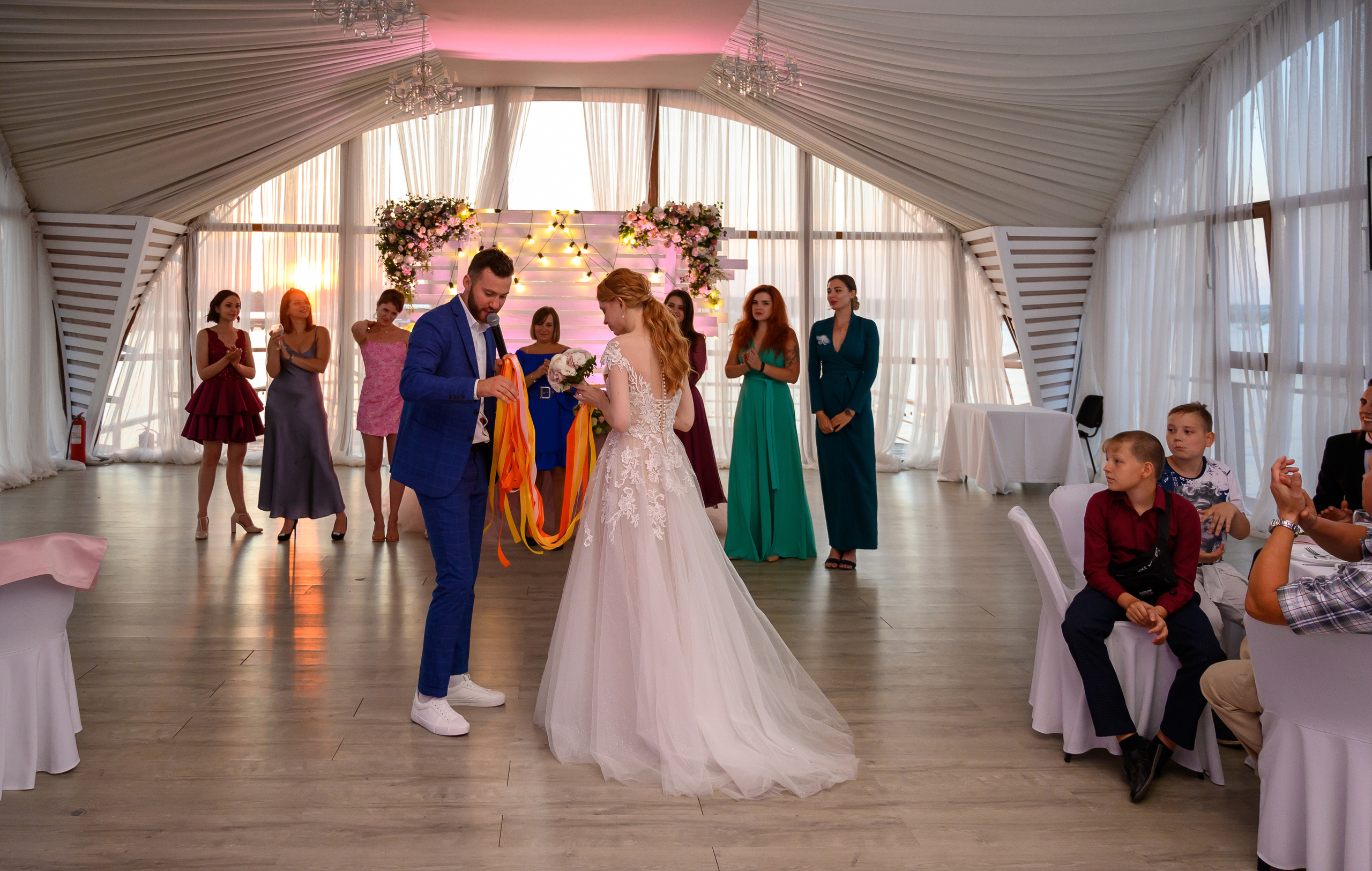 Свадьба на закате, съемка на закате. Семейный и контент фотограф в Москве Alira